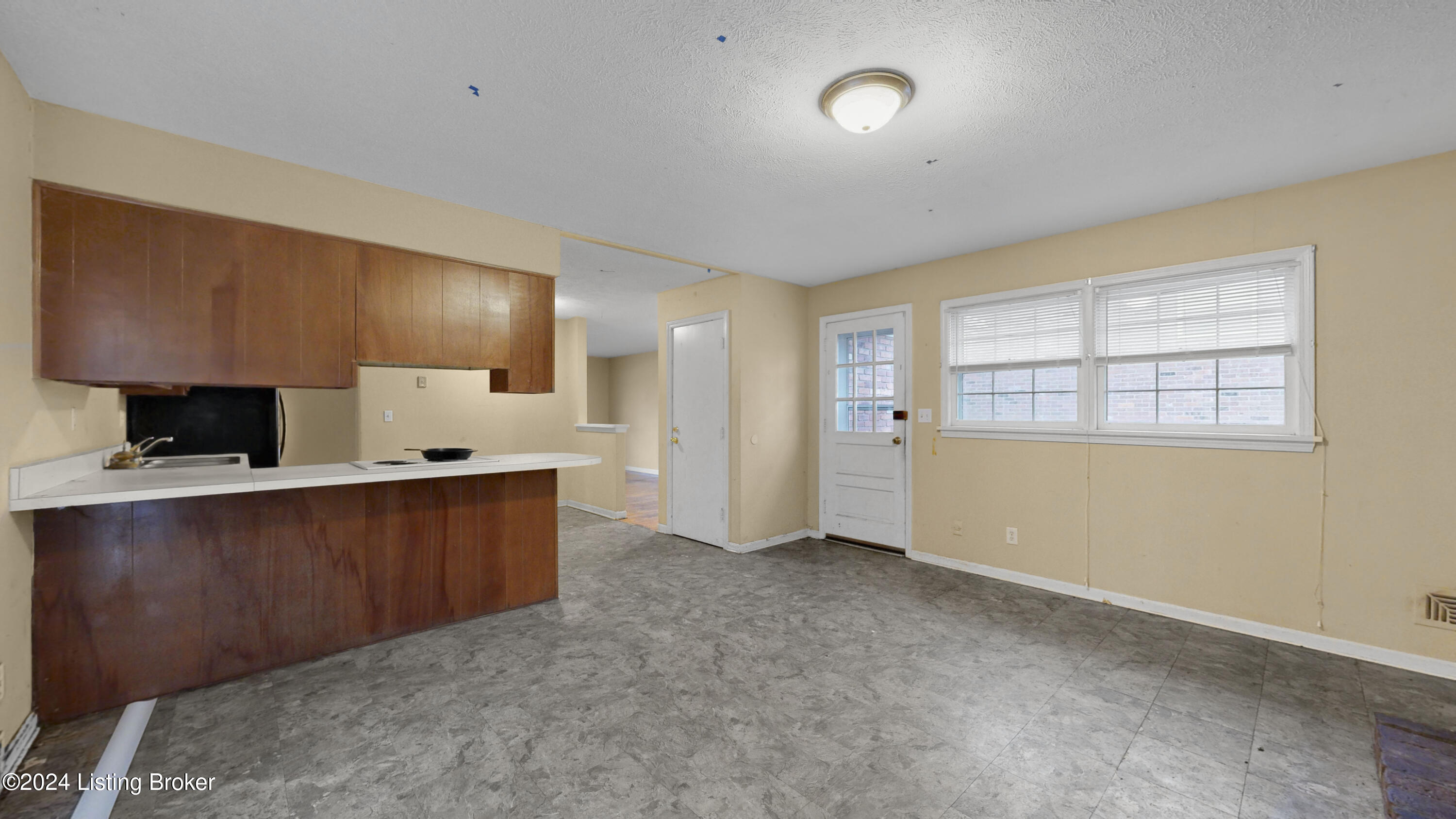 5412 Dannyboy Ln
