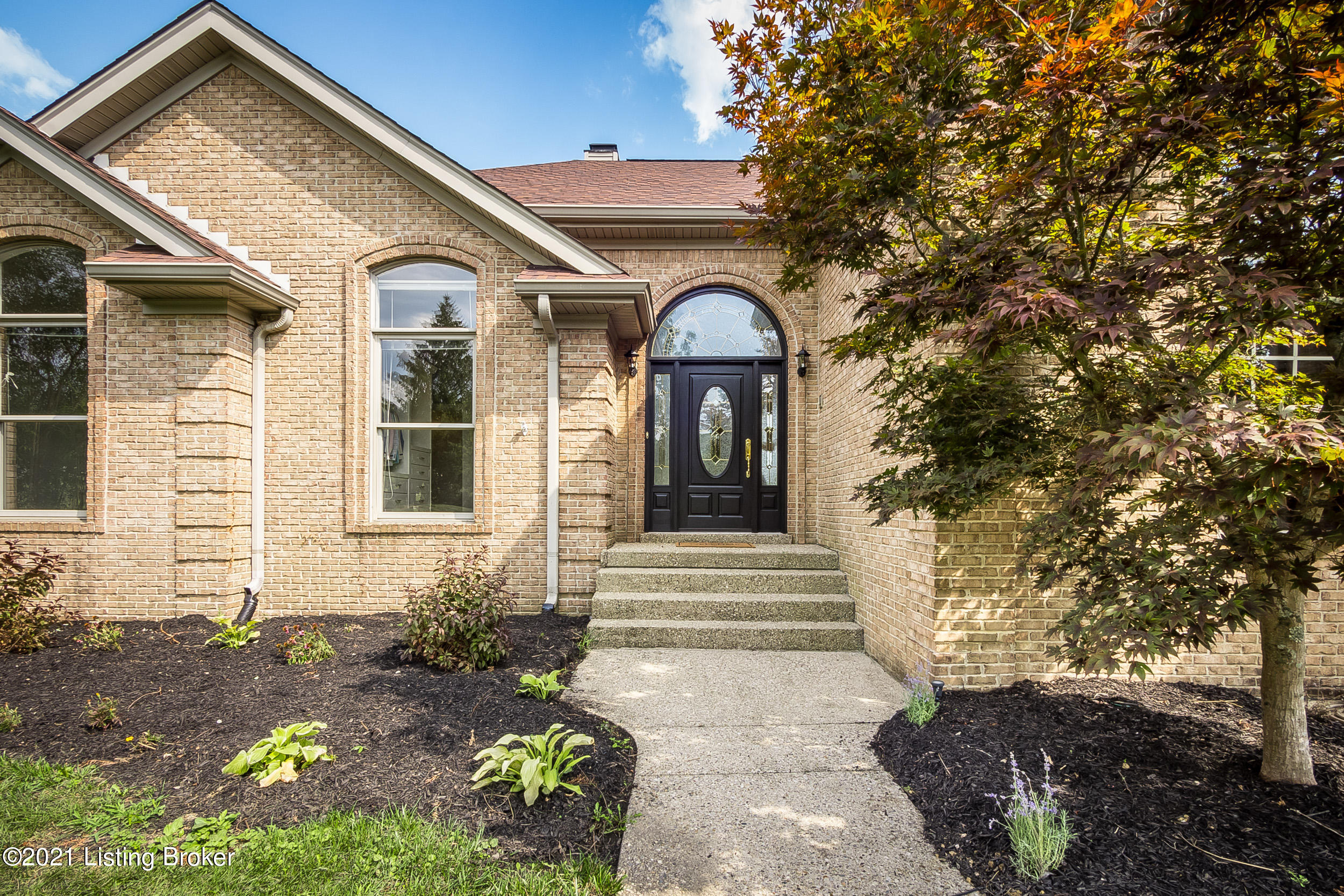 8101 Chapel Dr