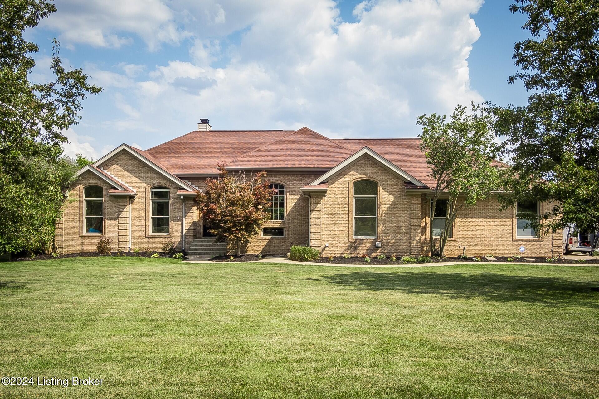 8101 Chapel Dr