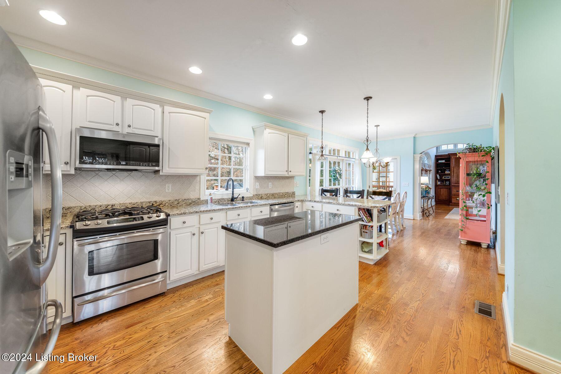 3800 Woodmont Park Ln
