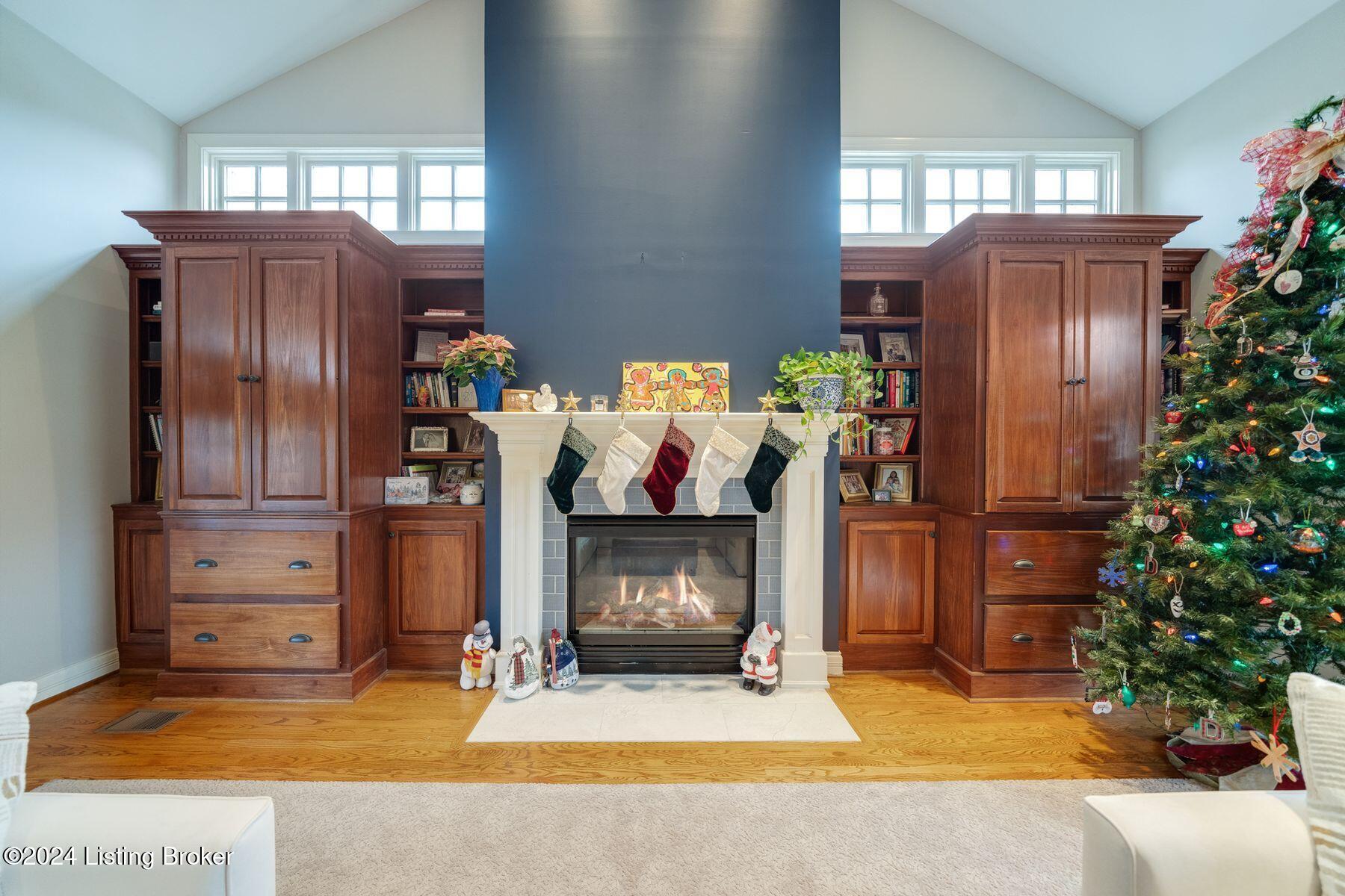 3800 Woodmont Park Ln