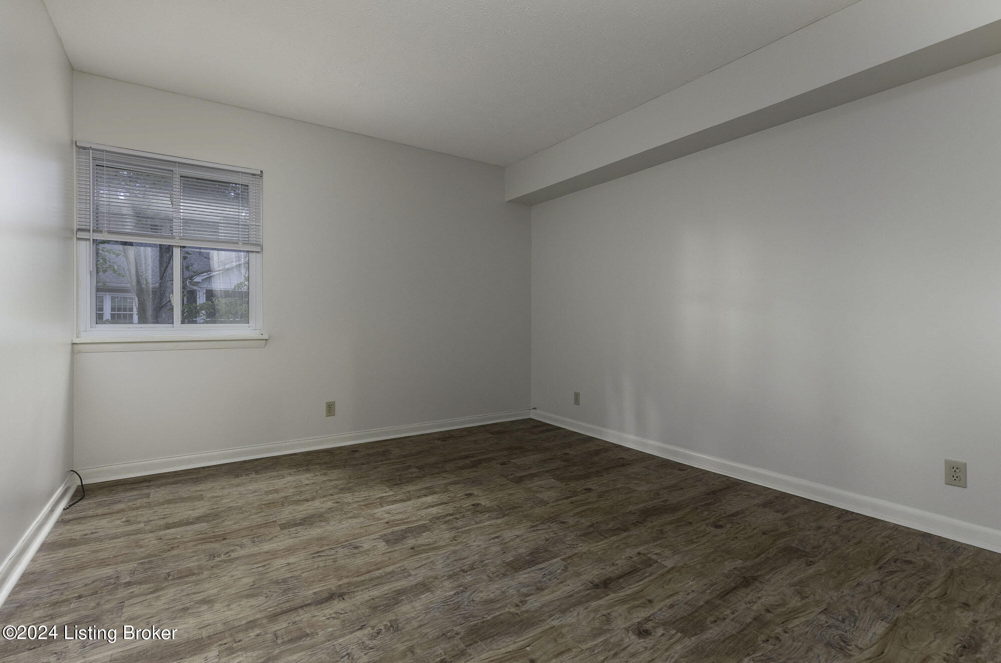 1815 Gardiner Ln, APT H72