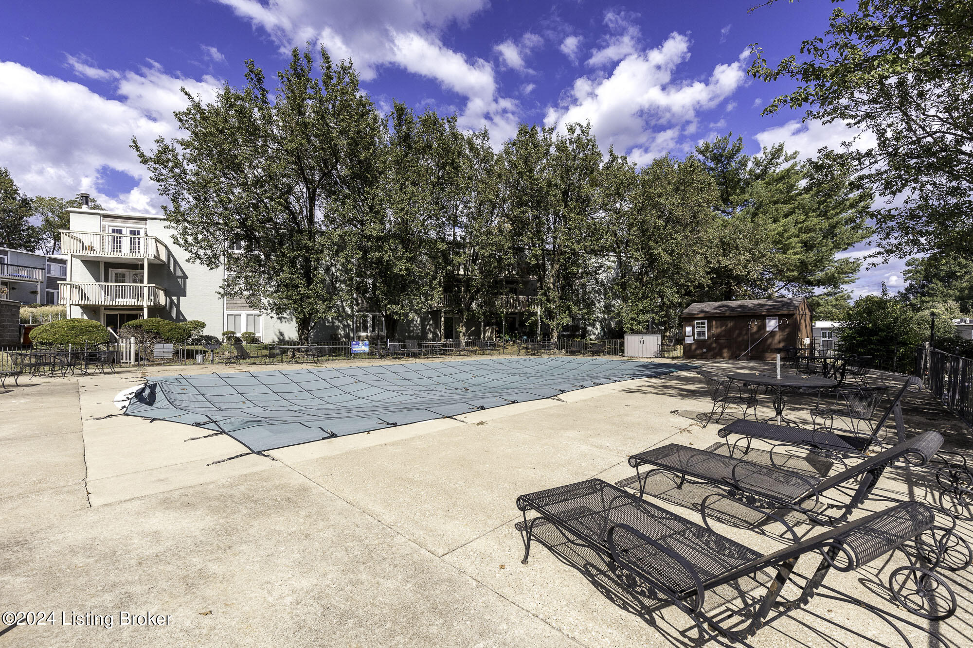 1815 Gardiner Ln, APT H72