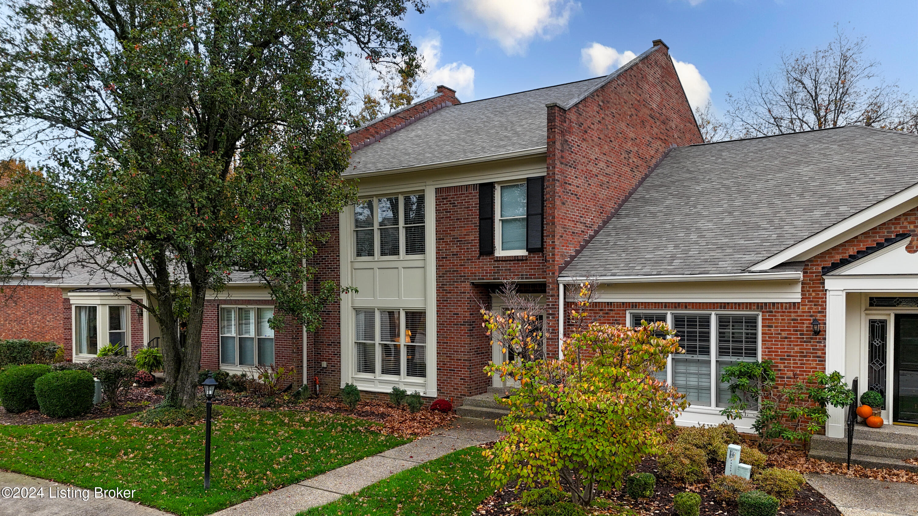 5504 Tecumseh Cir