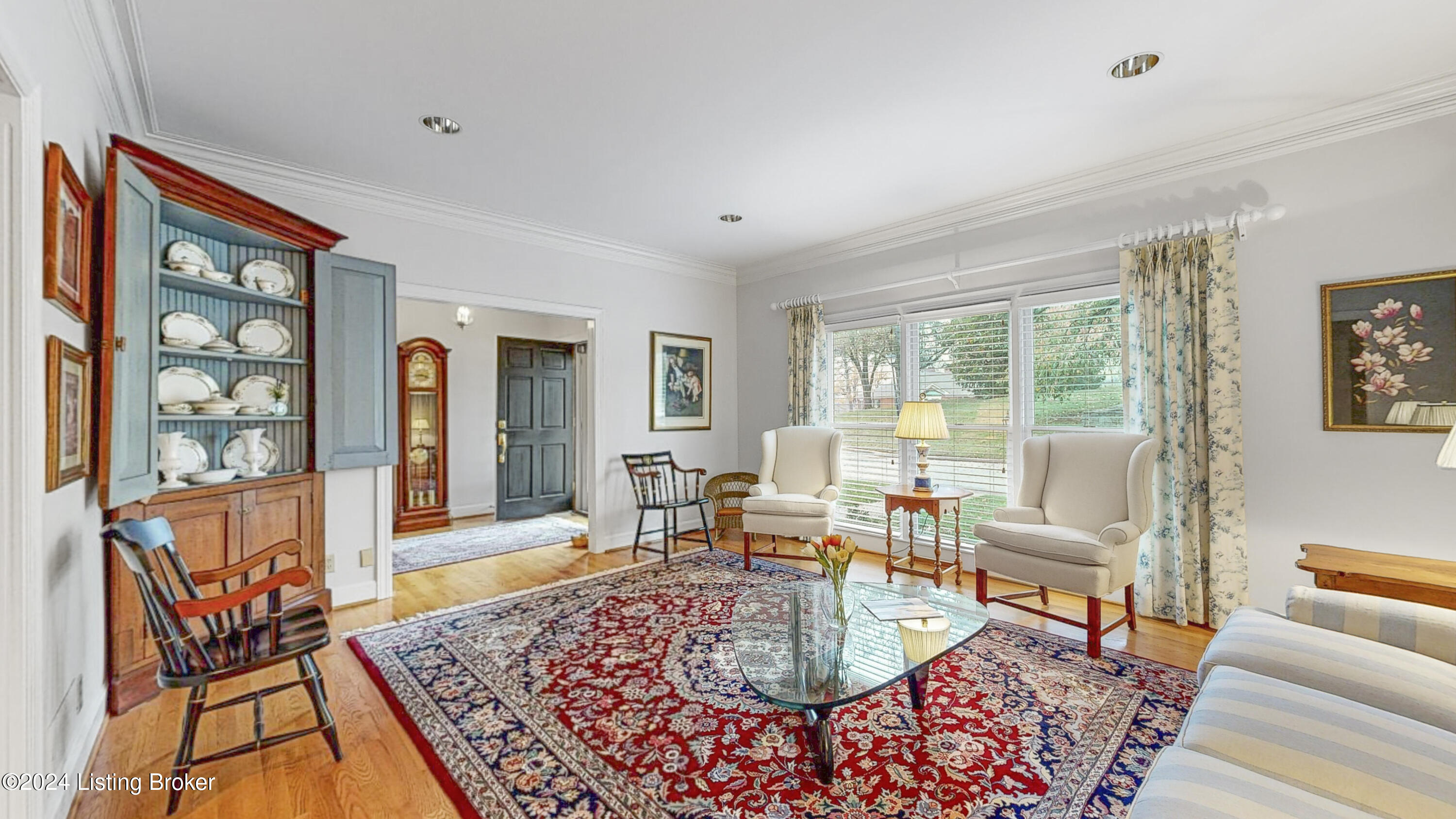 5504 Tecumseh Cir