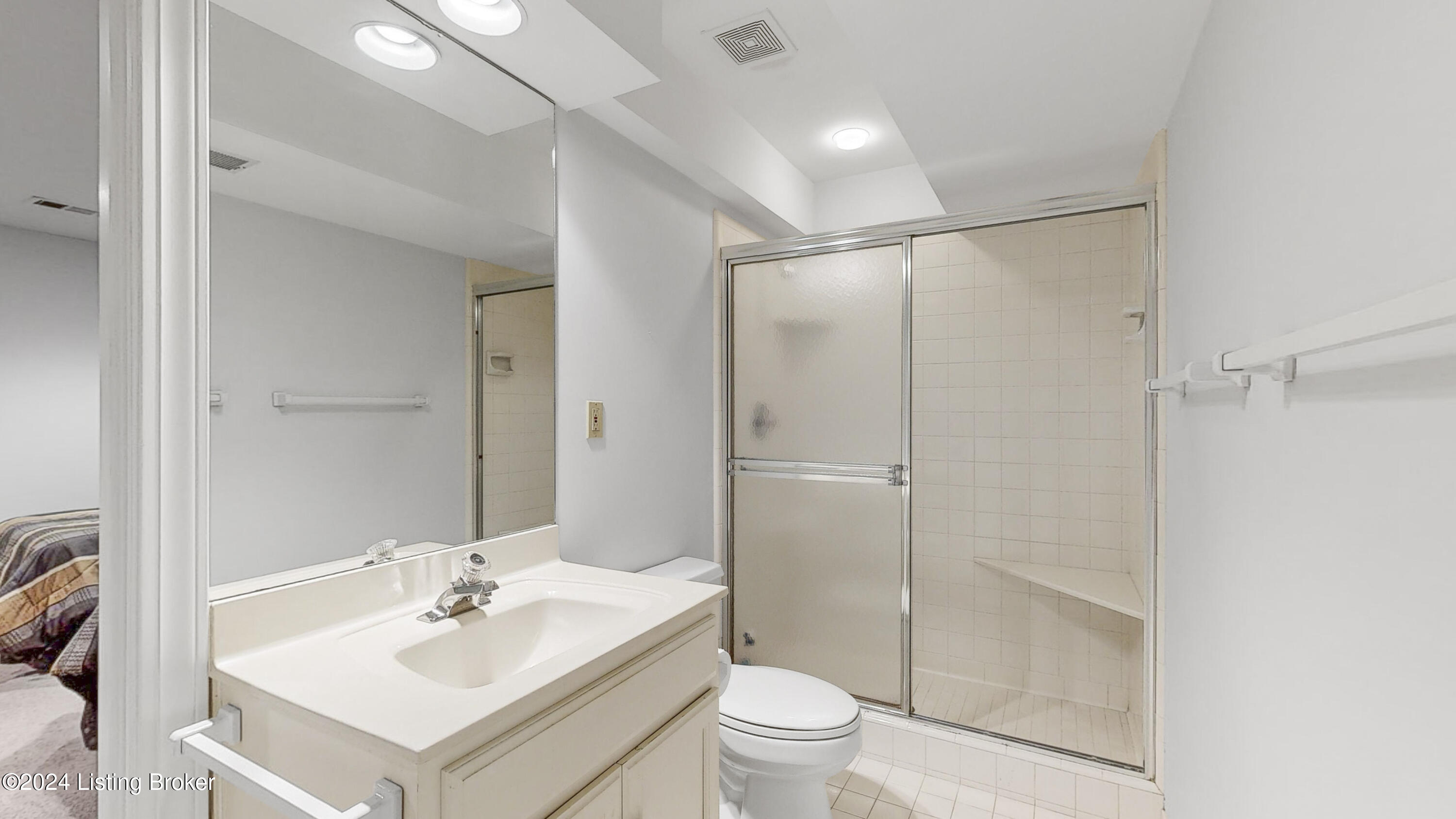 5504 Tecumseh Cir
