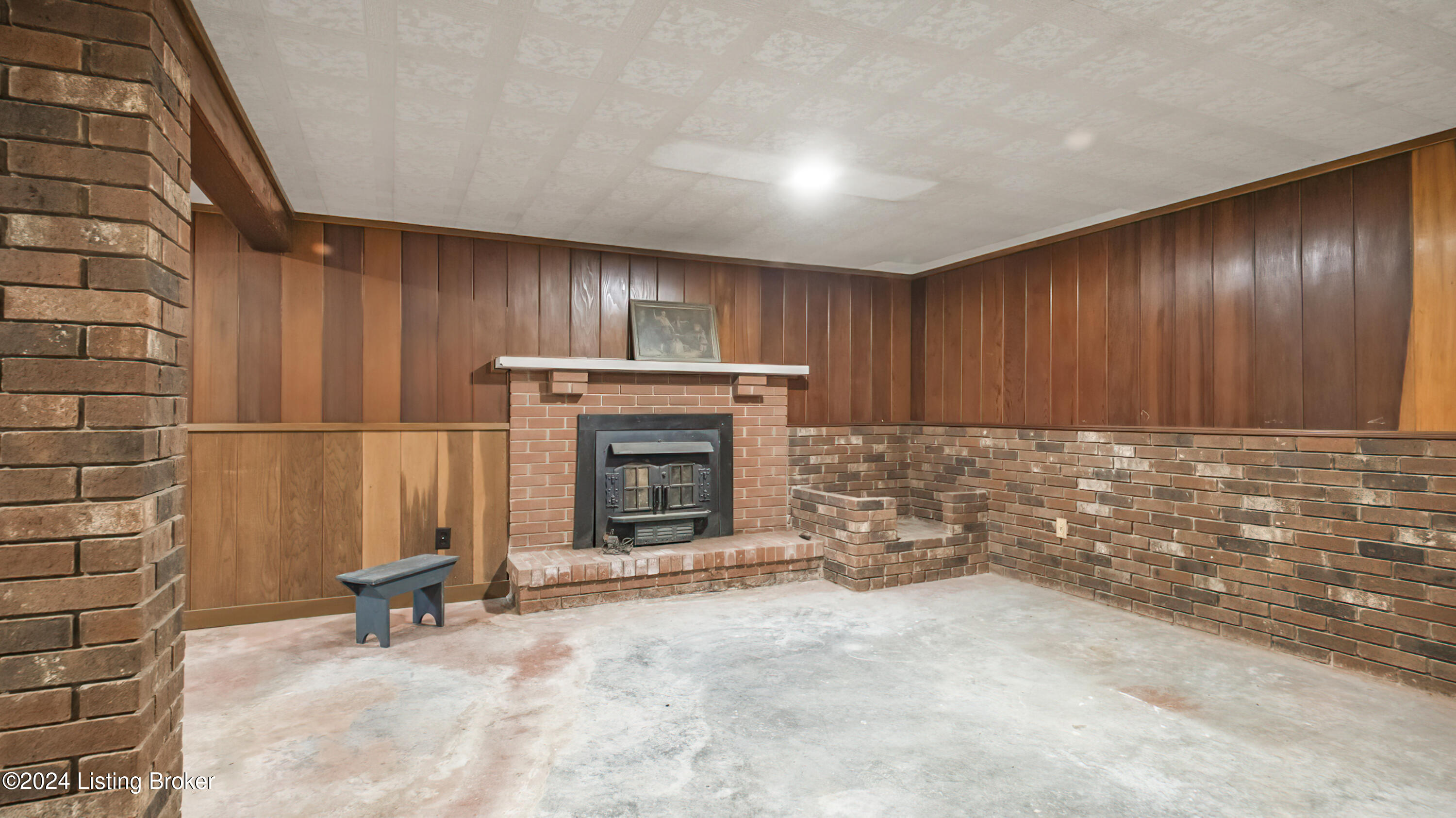 4104 Martha Ave