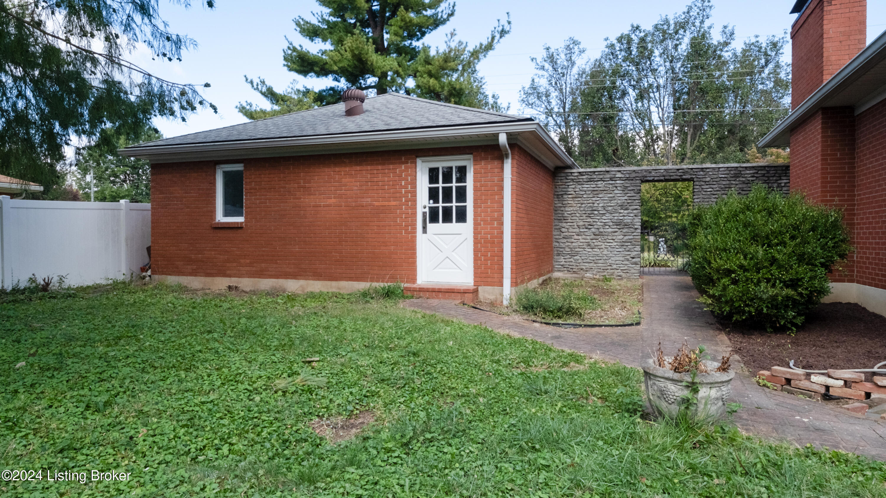 4104 Martha Ave