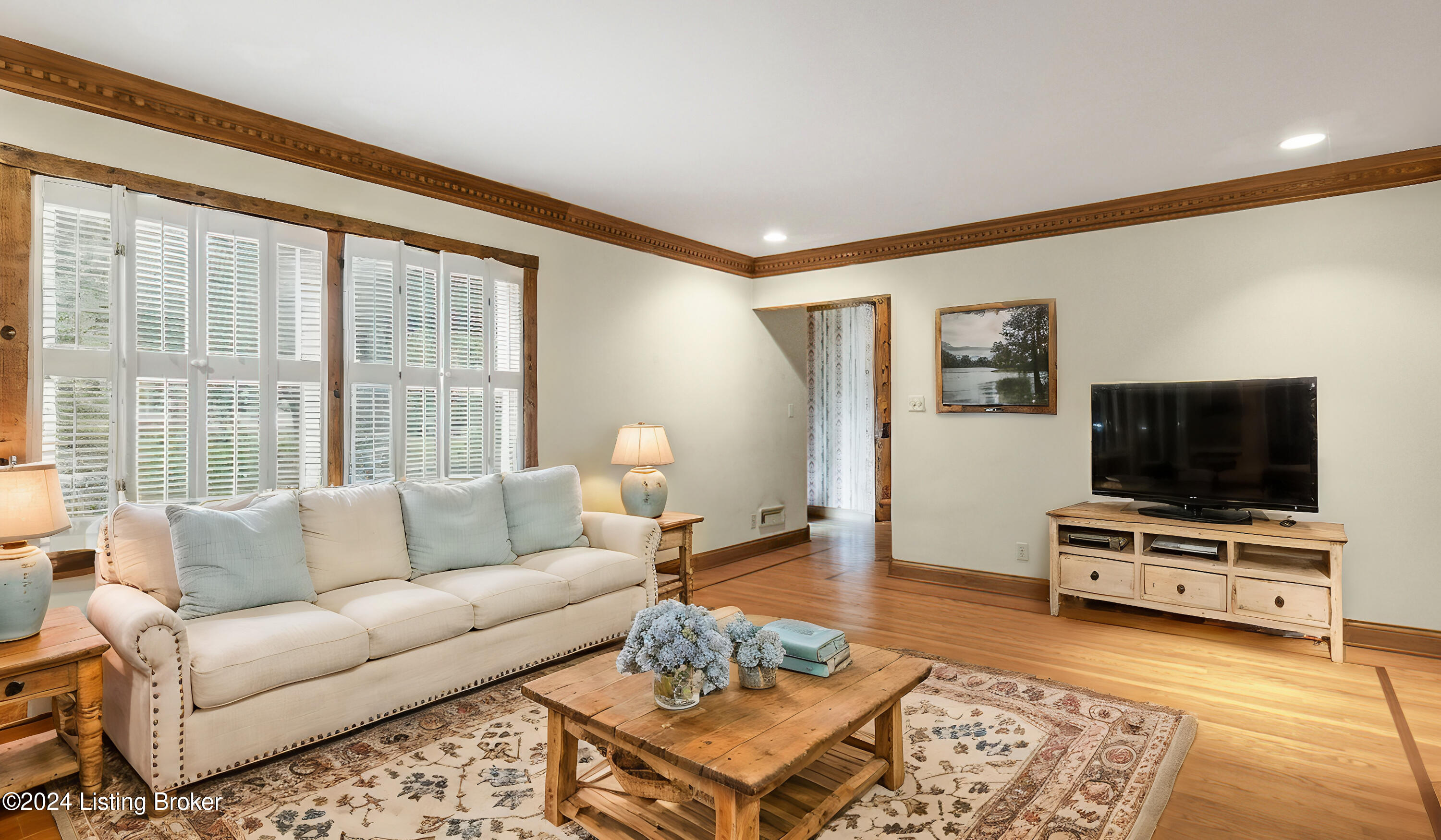 4104 Martha Ave