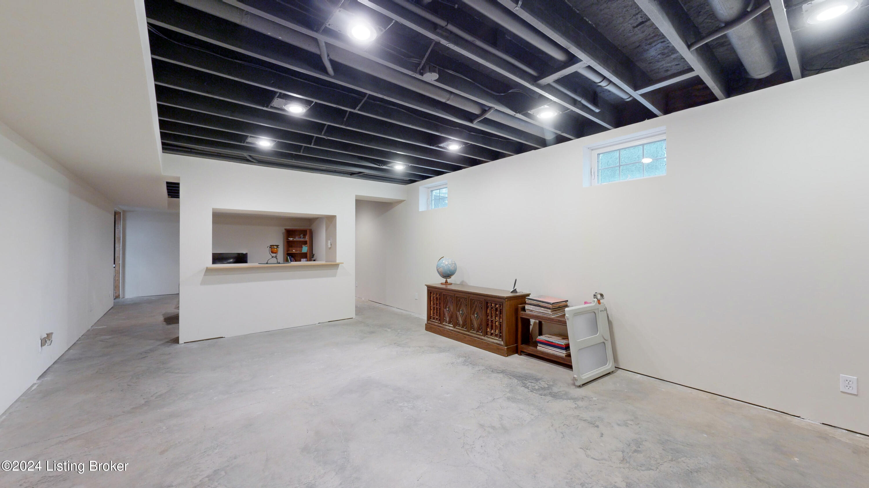 6524 Brook Valley Dr