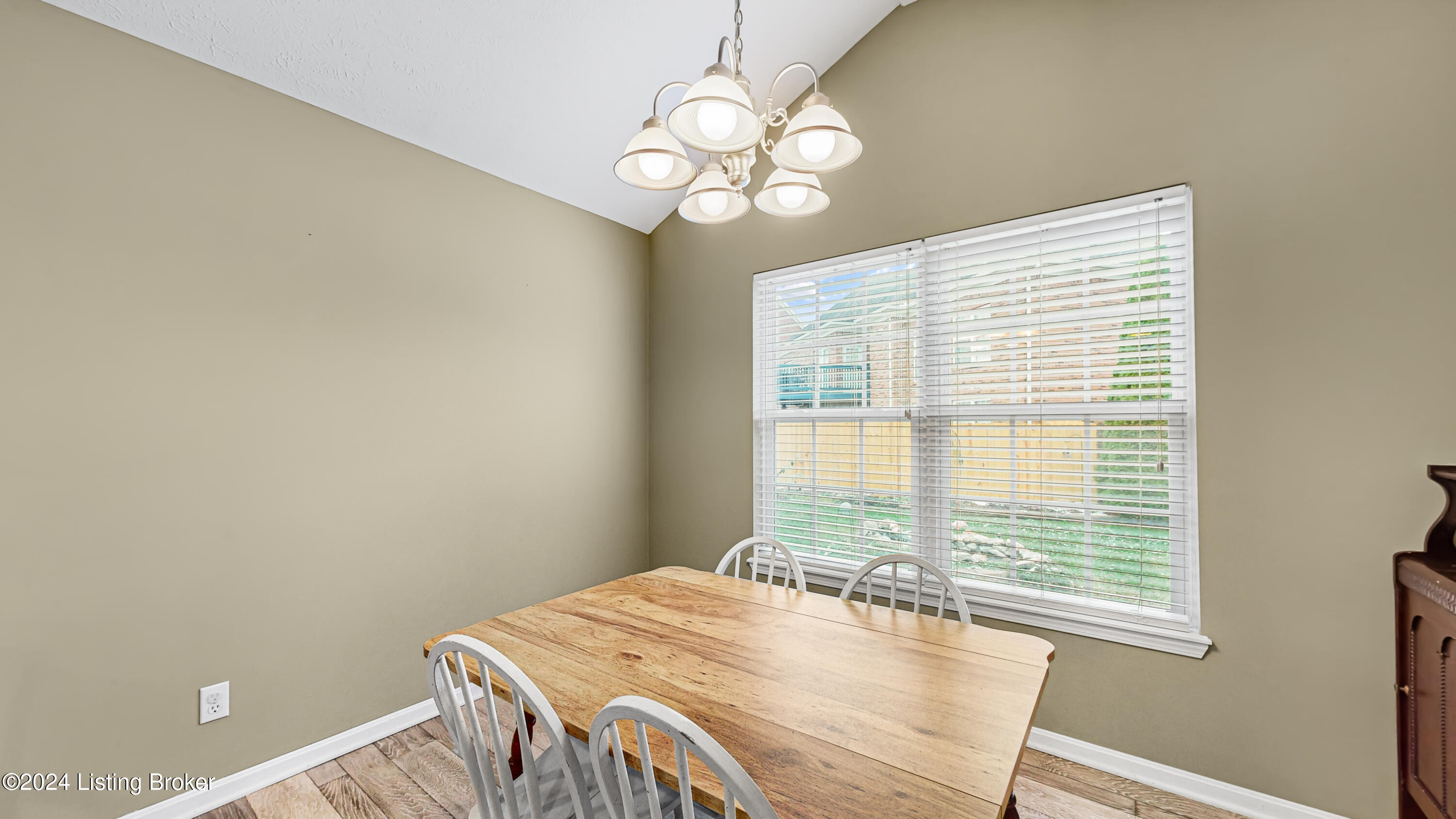 6524 Brook Valley Dr