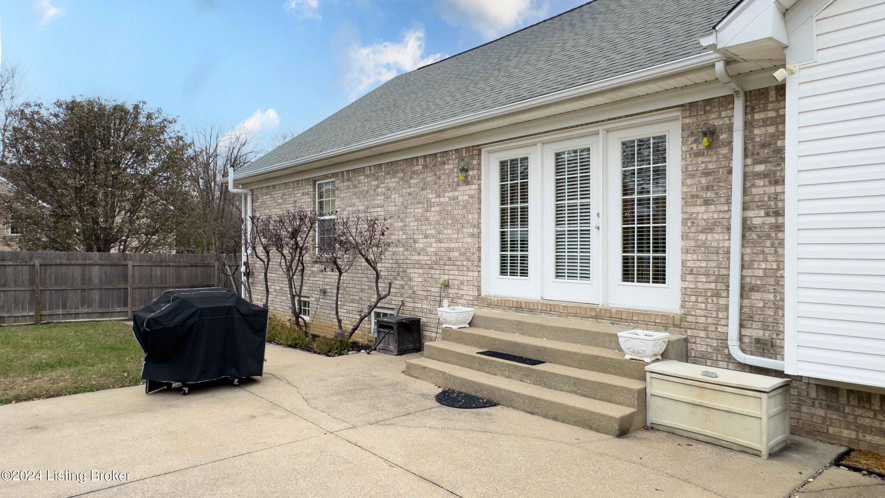 6524 Brook Valley Dr