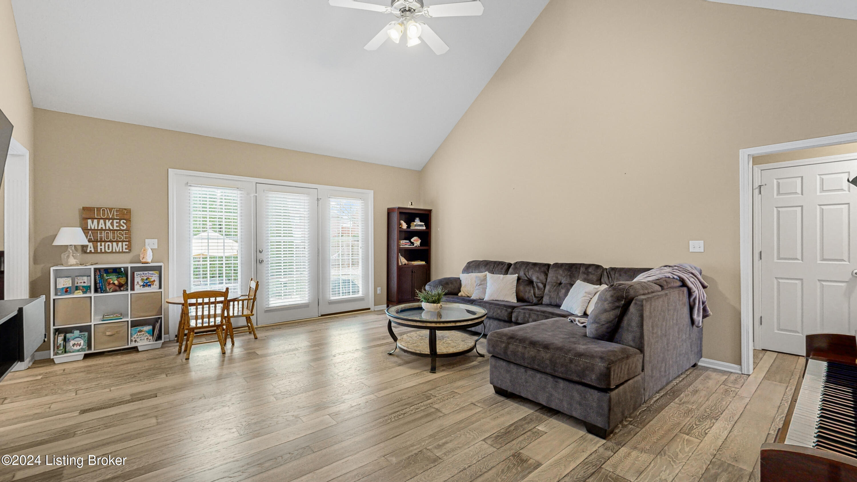 6524 Brook Valley Dr