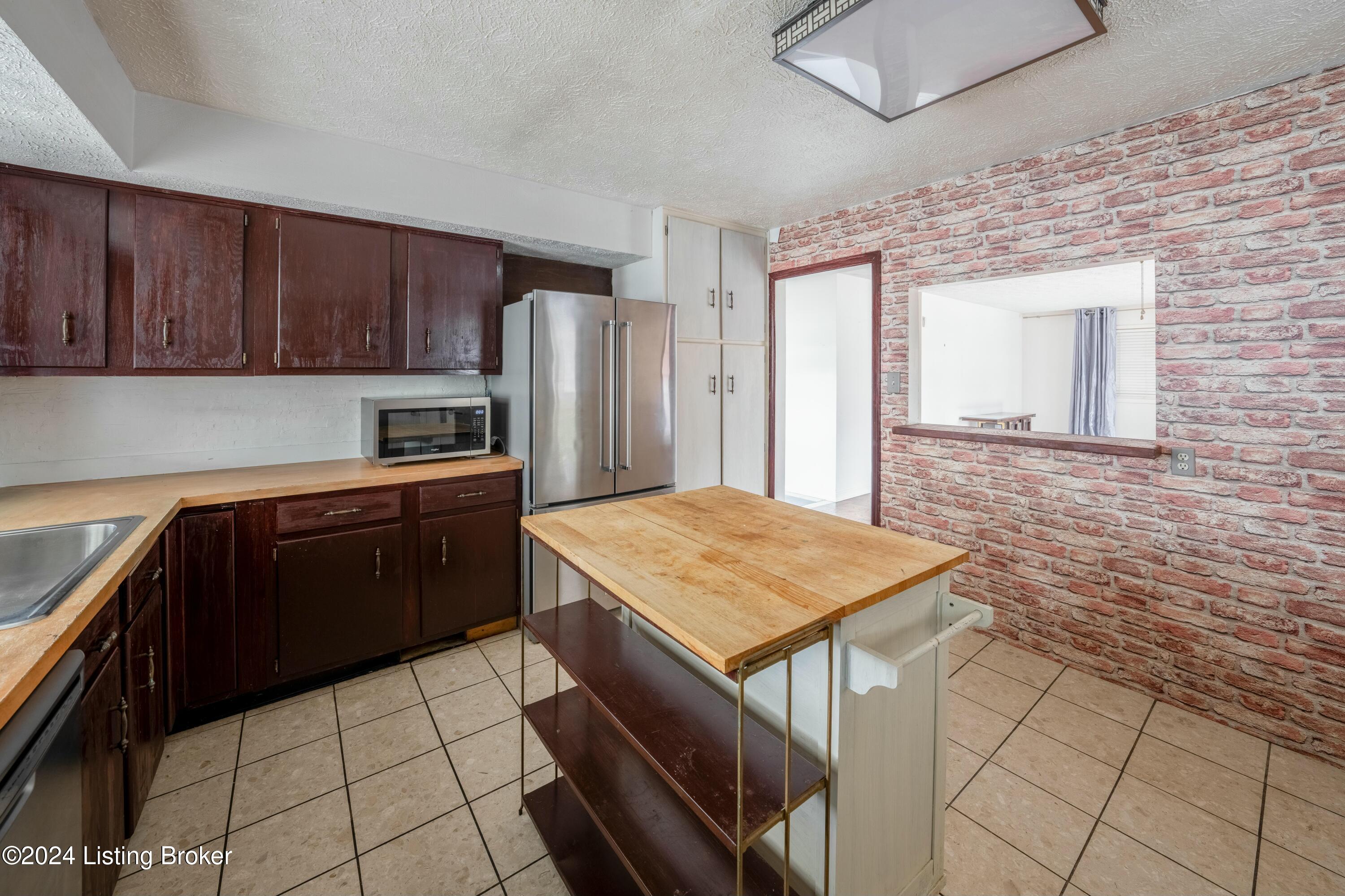 3134 Radiance Rd