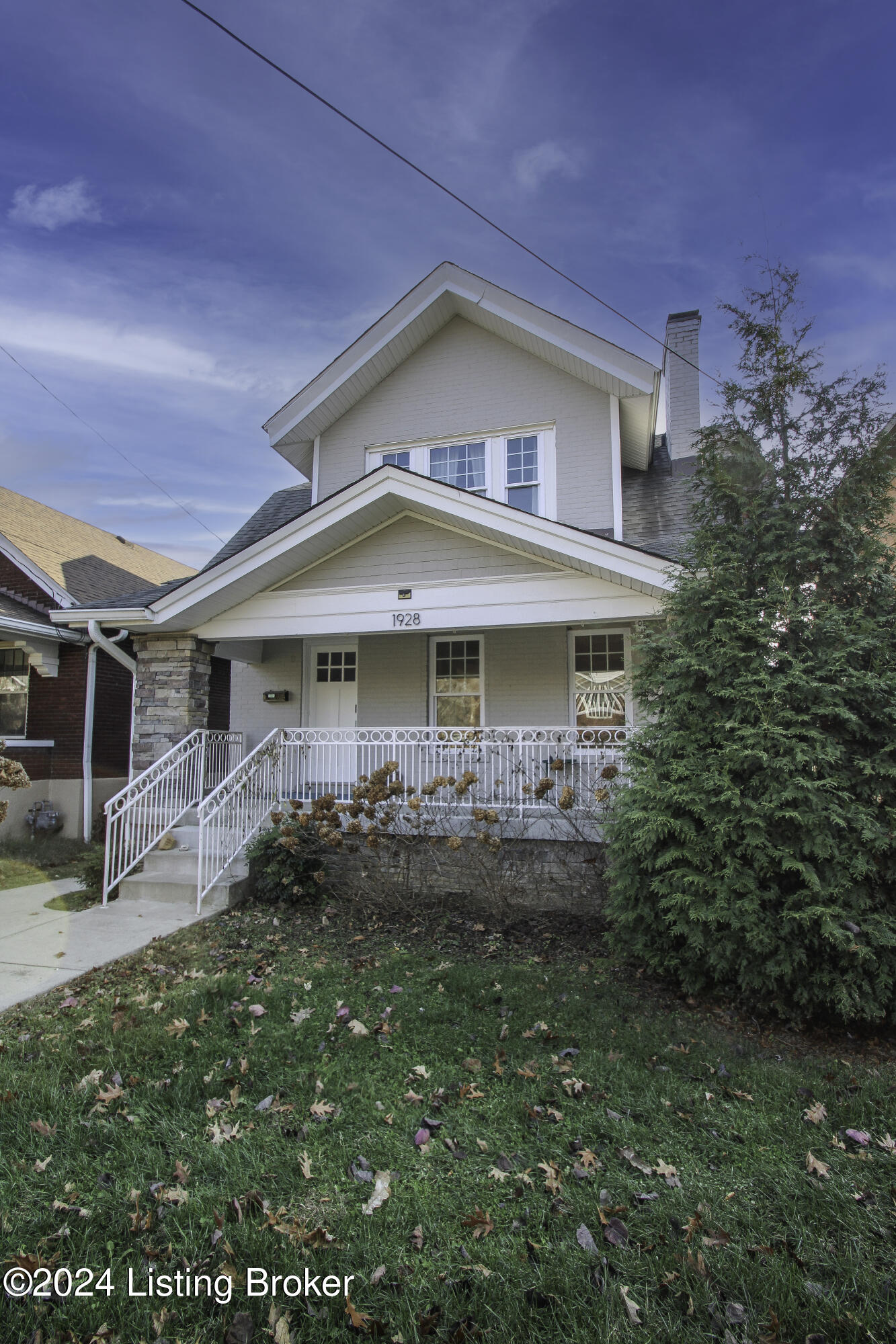 1928 Roanoke Ave