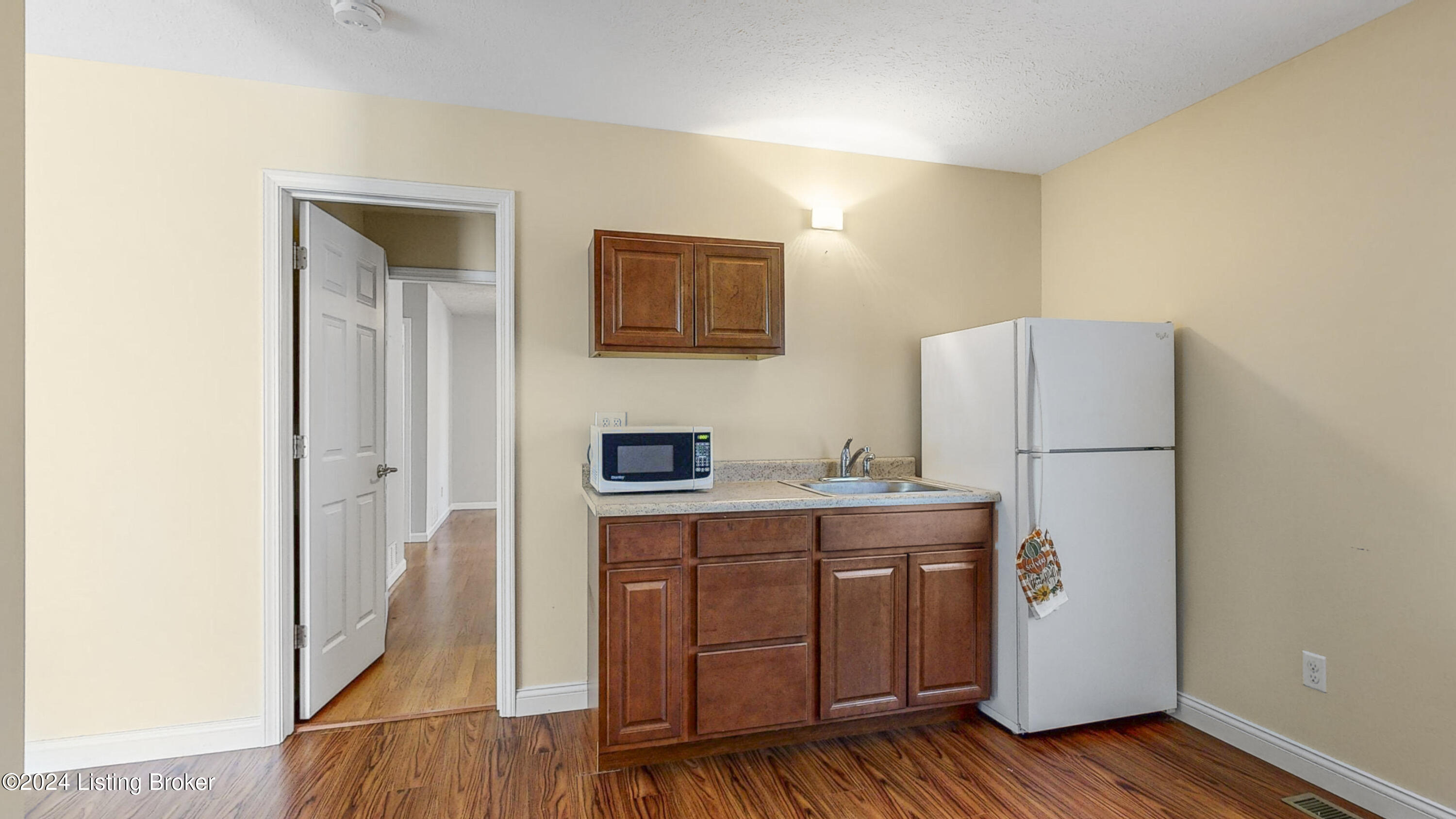 130 Rays Rd