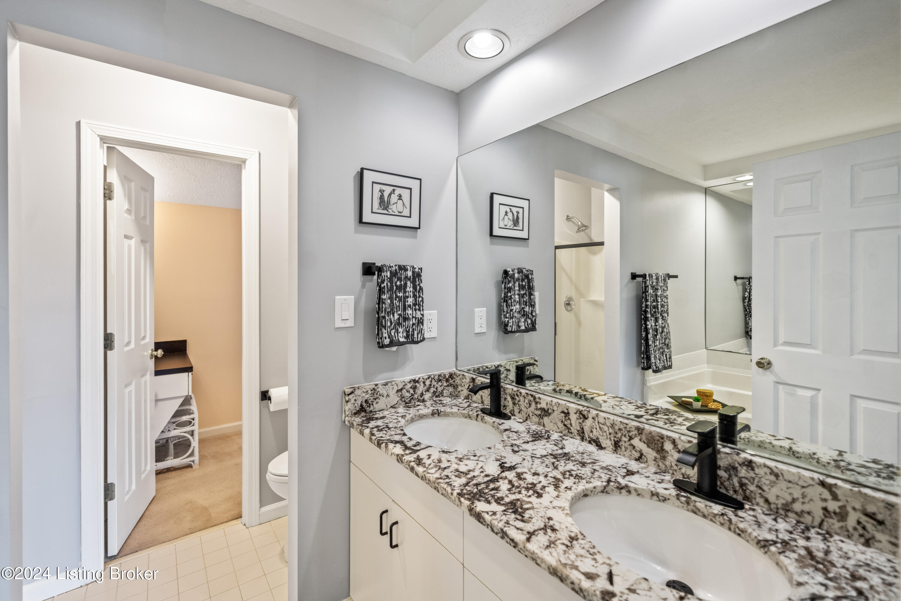 8705 Chelmer Ln