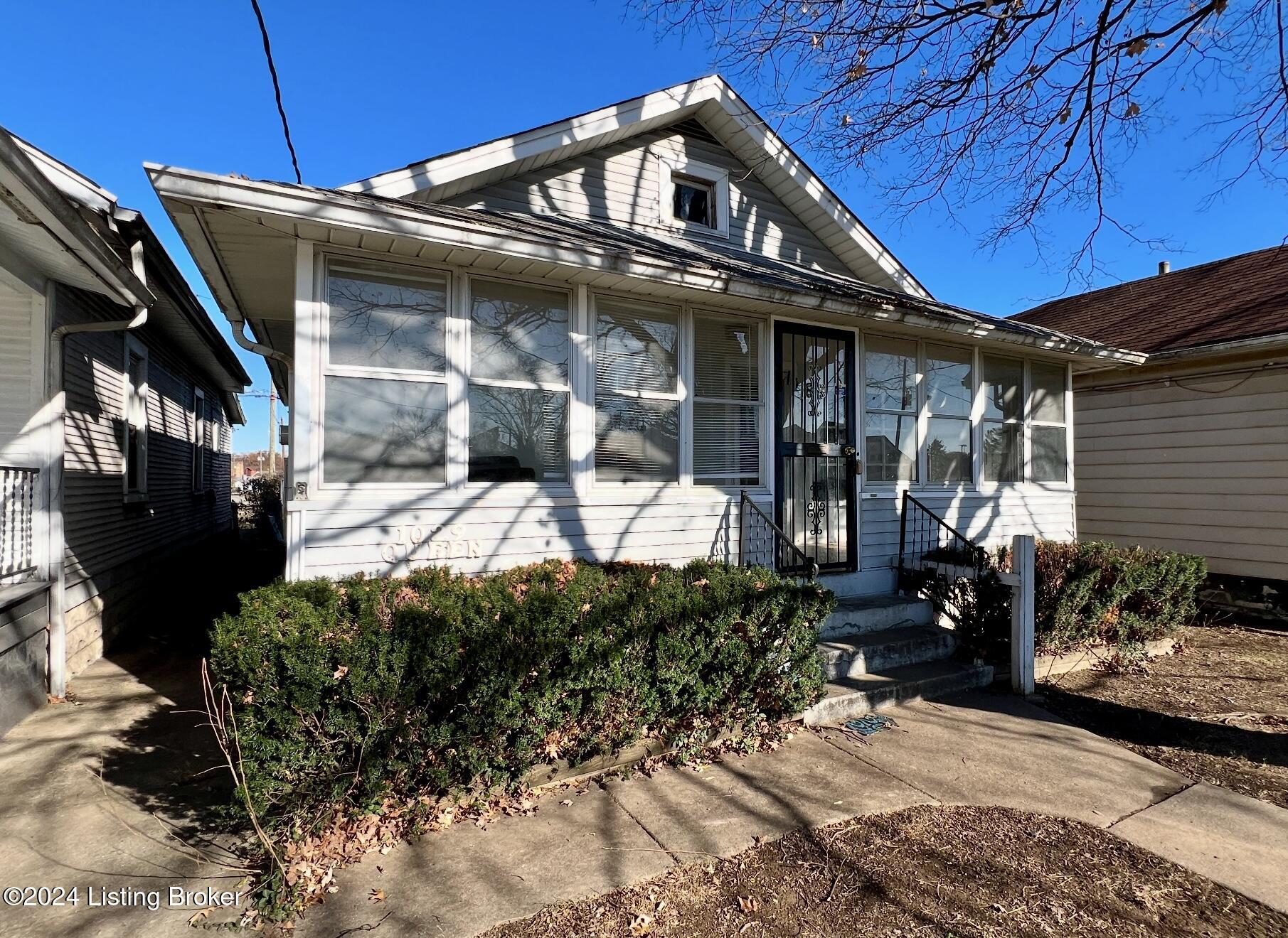 1029 Queen Ave