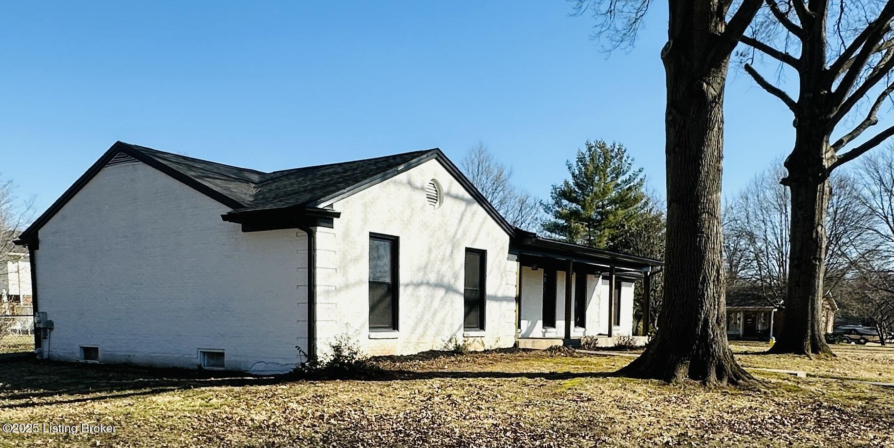 1301 Carlimar Ln