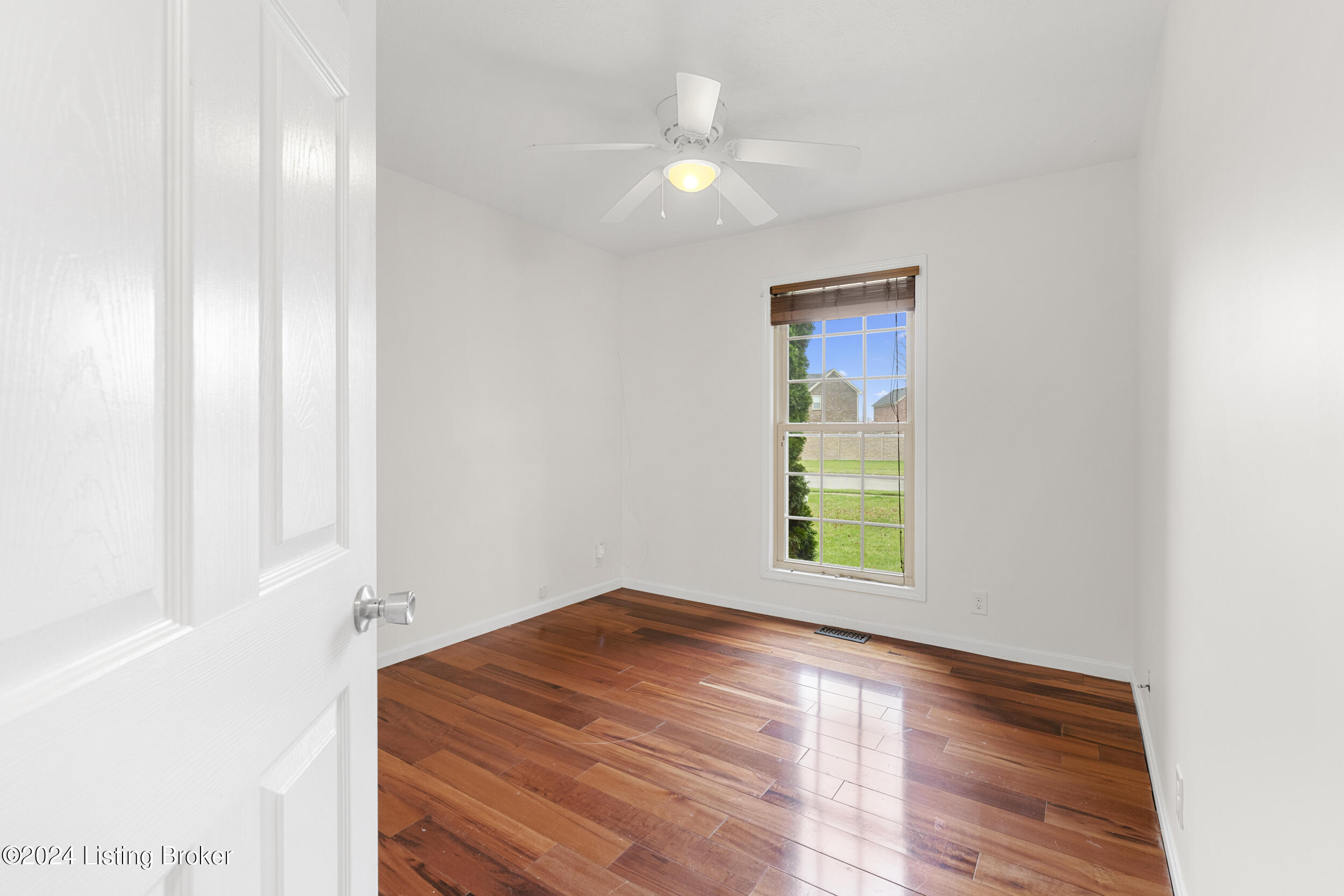 168 Maplewood Dr