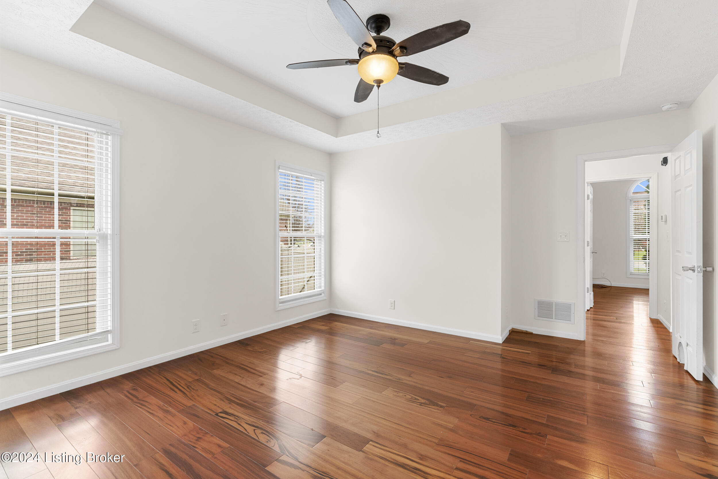 168 Maplewood Dr