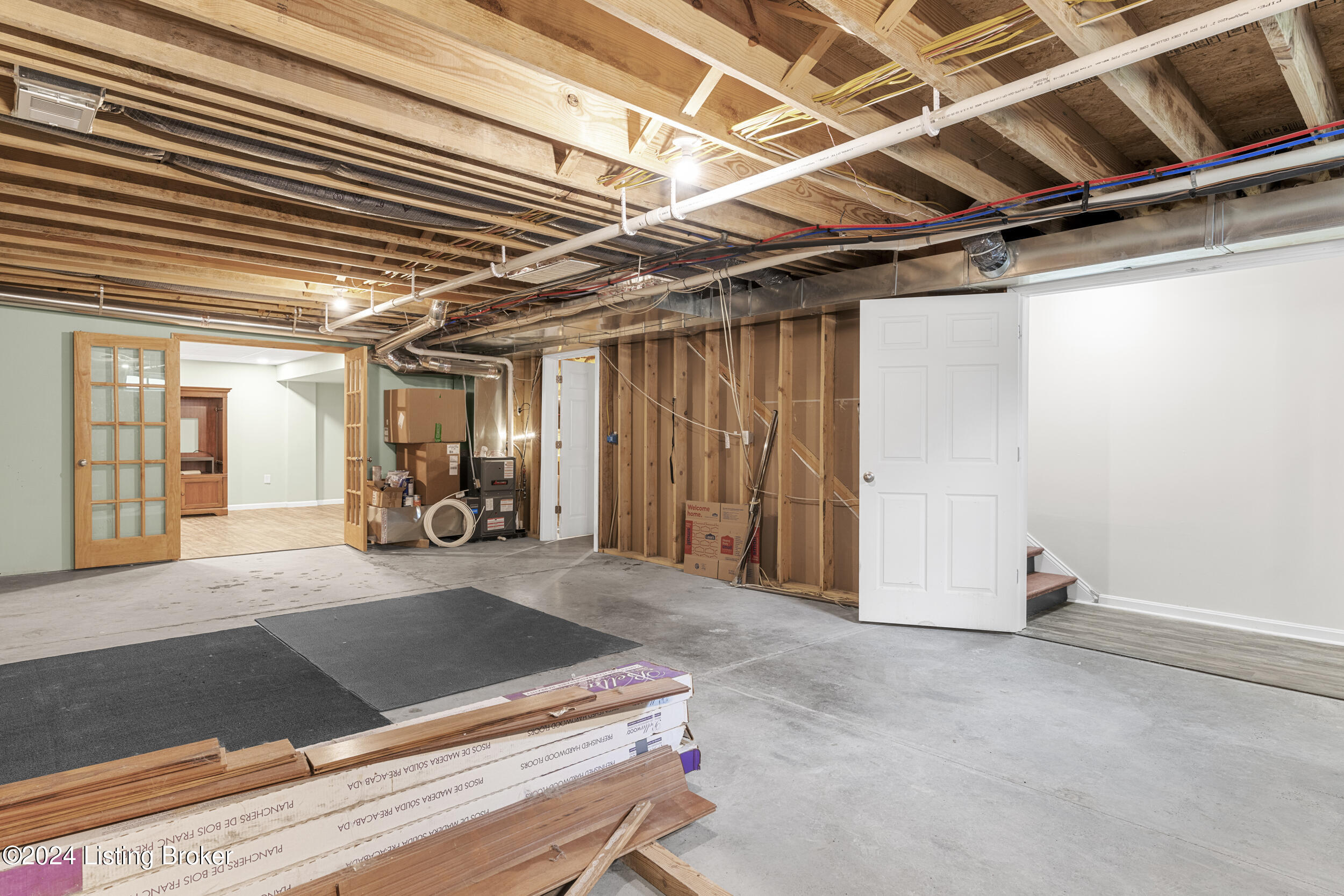 168 Maplewood Dr