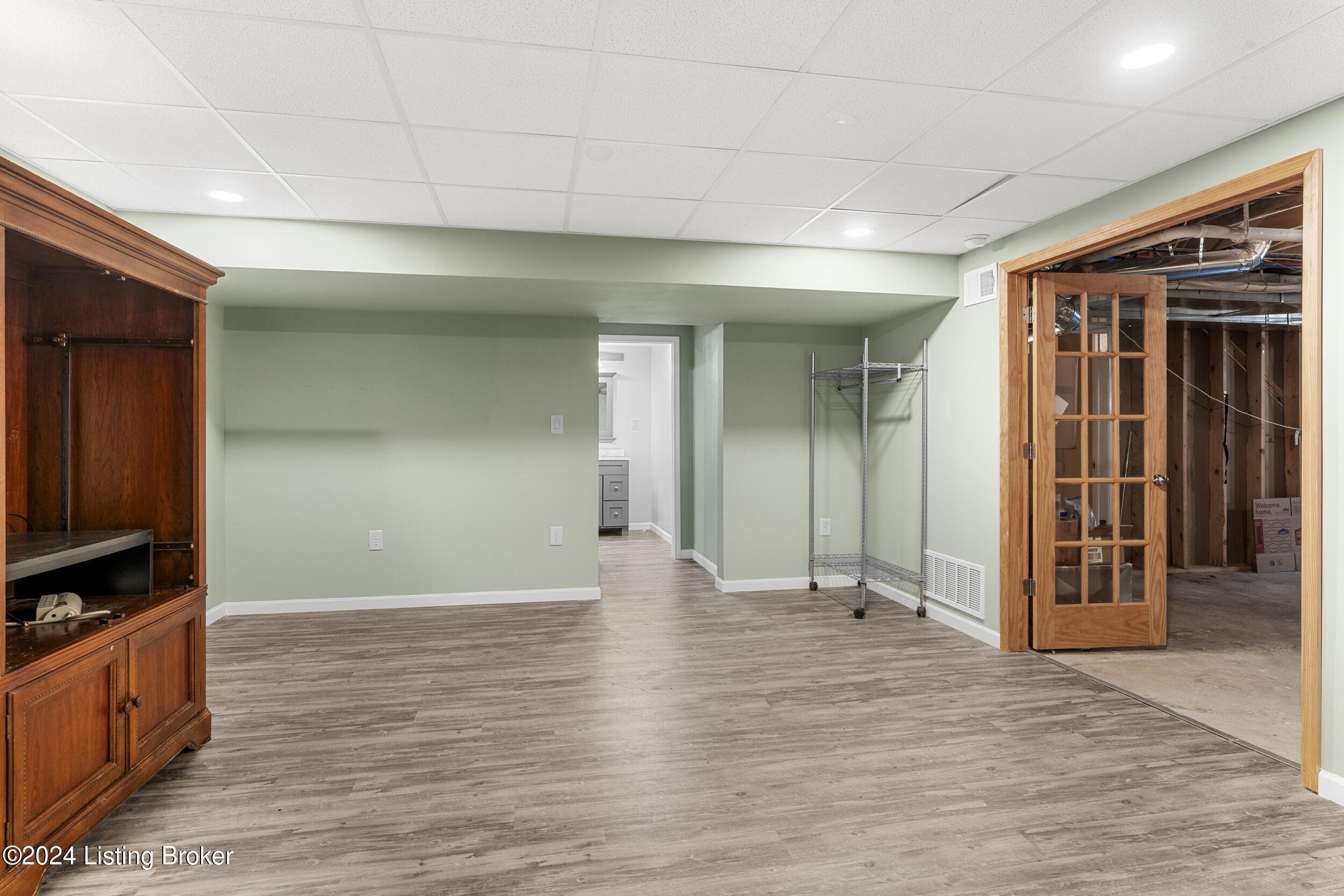 168 Maplewood Dr
