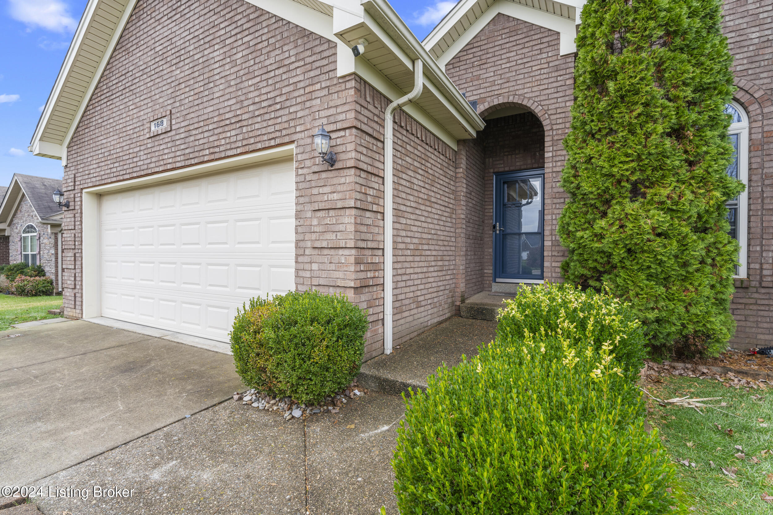 168 Maplewood Dr