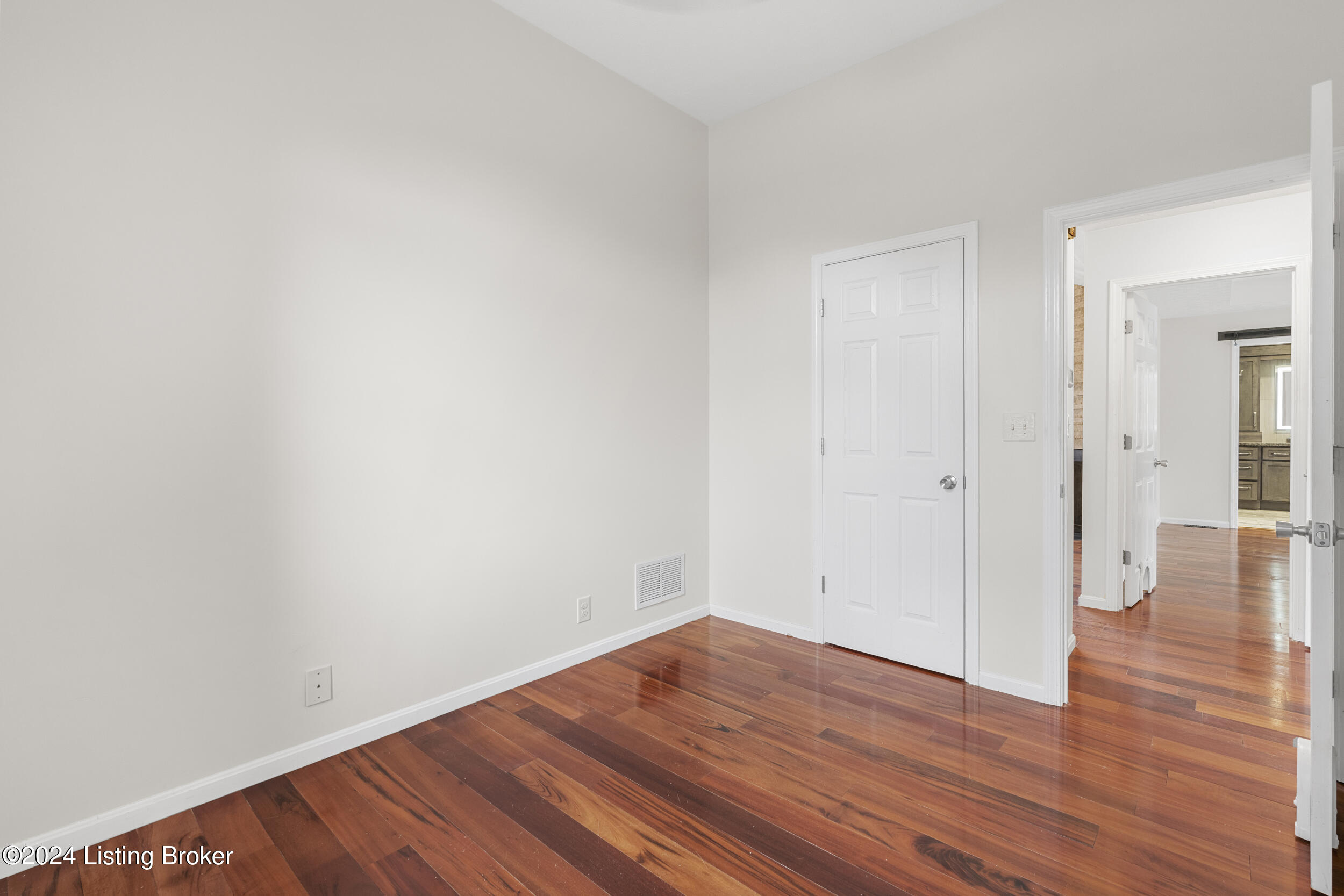 168 Maplewood Dr
