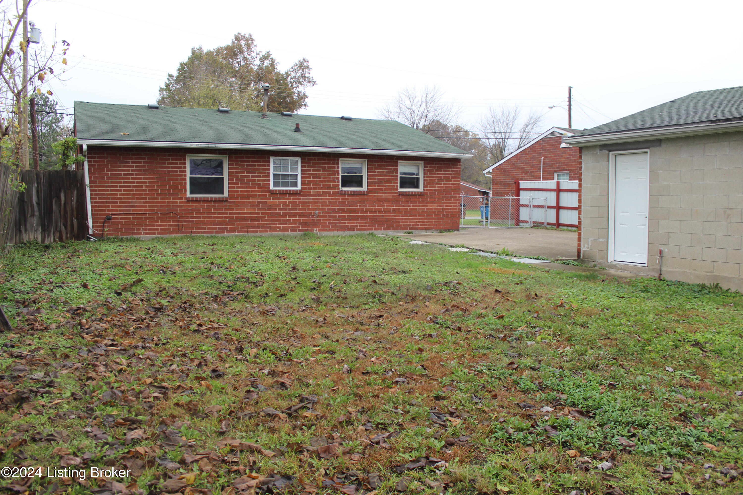 718 Macdonald Rd