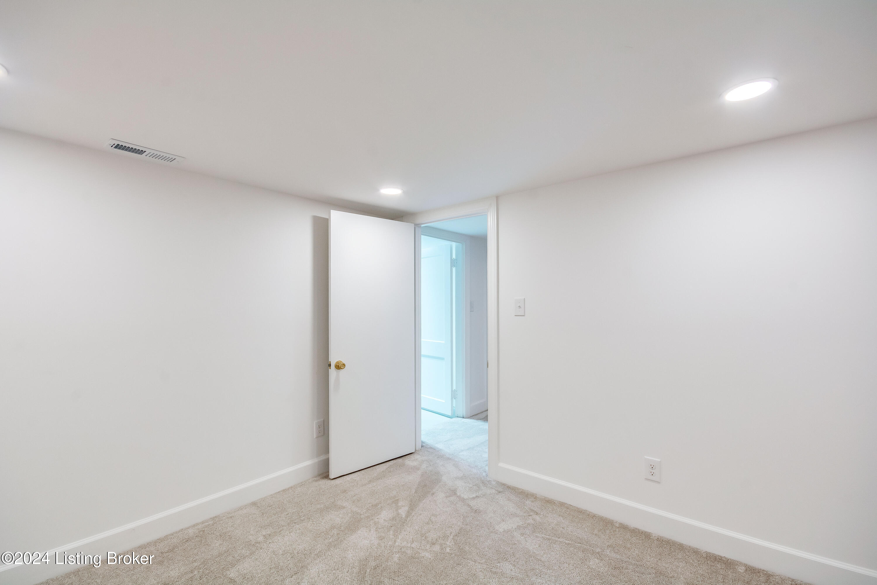 112 Sweetbriar Ln