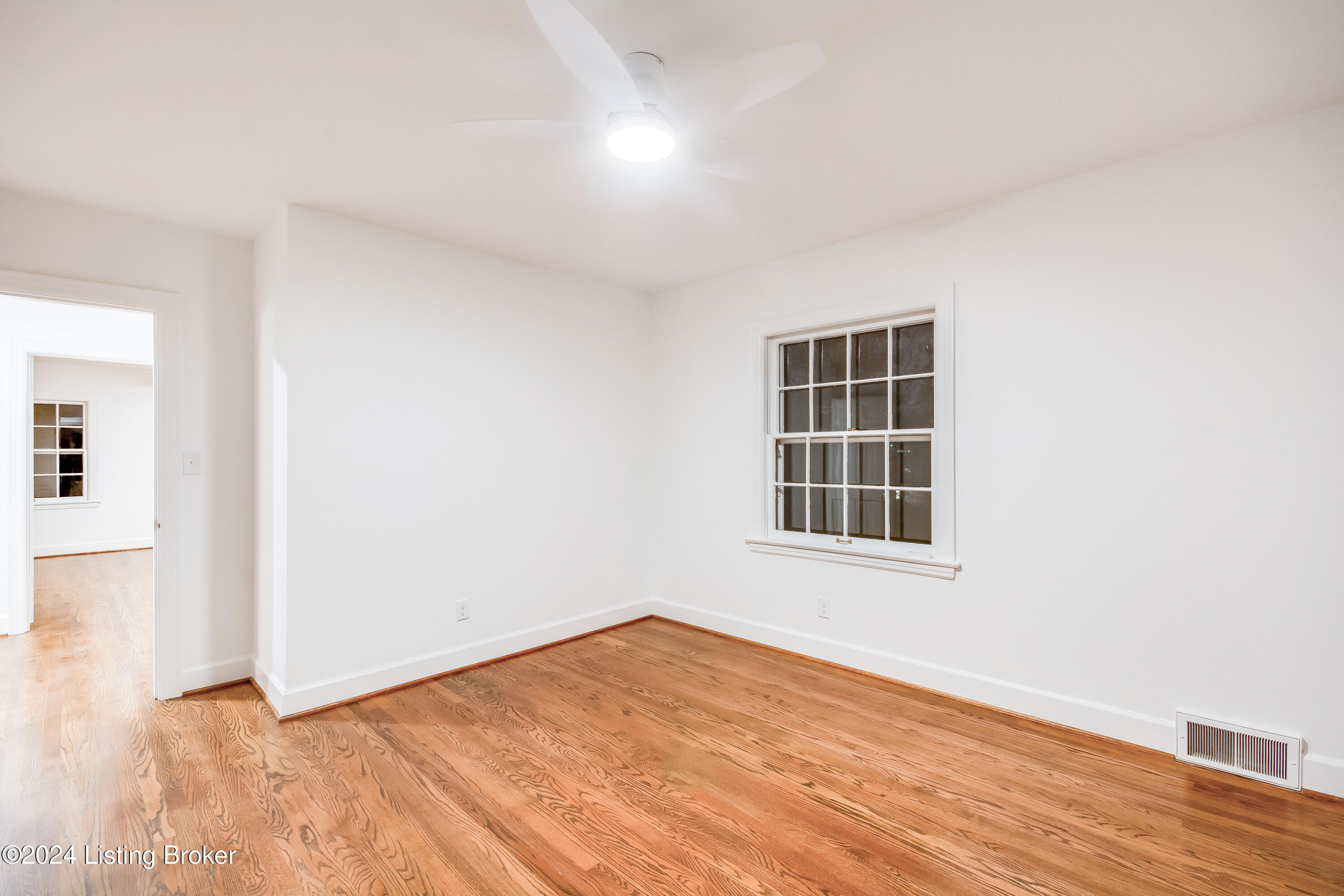 112 Sweetbriar Ln