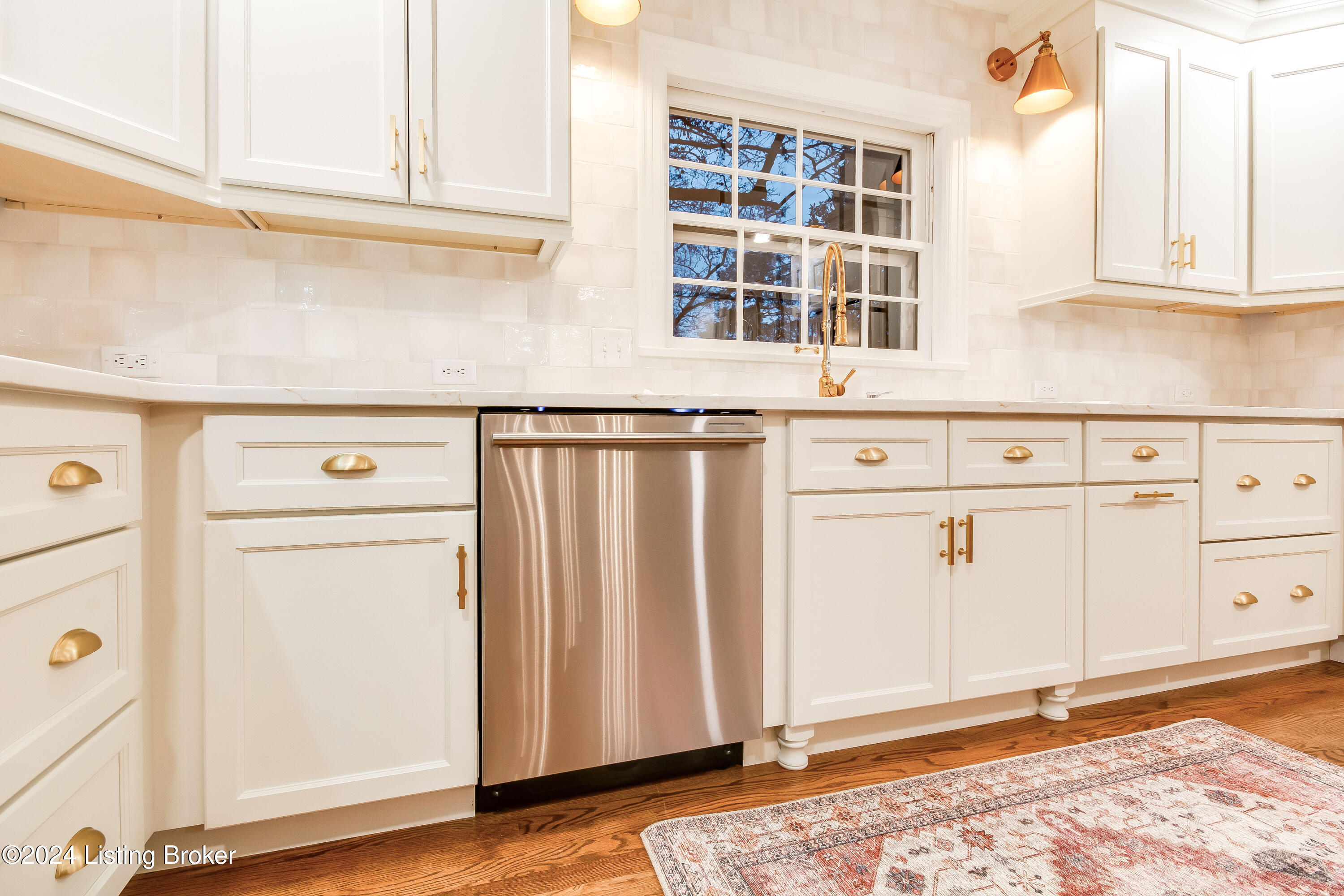 112 Sweetbriar Ln