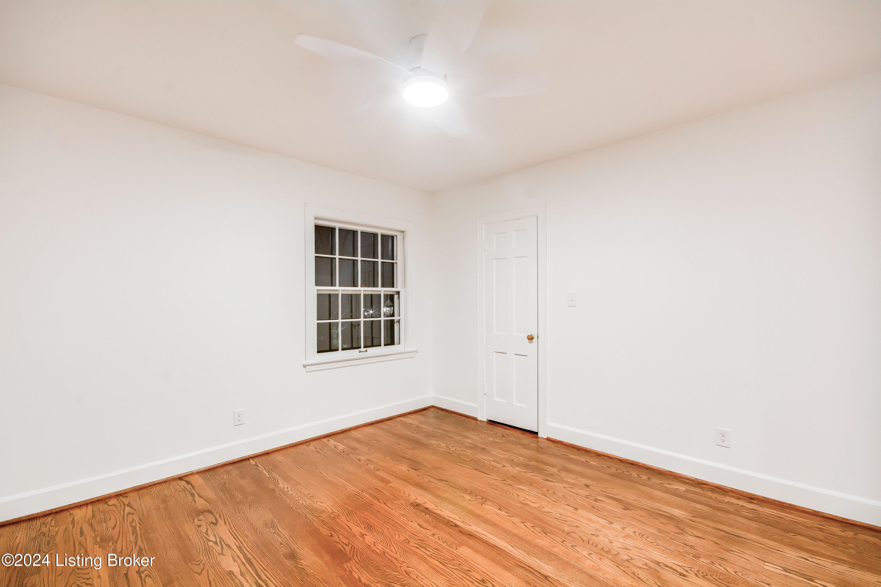 112 Sweetbriar Ln