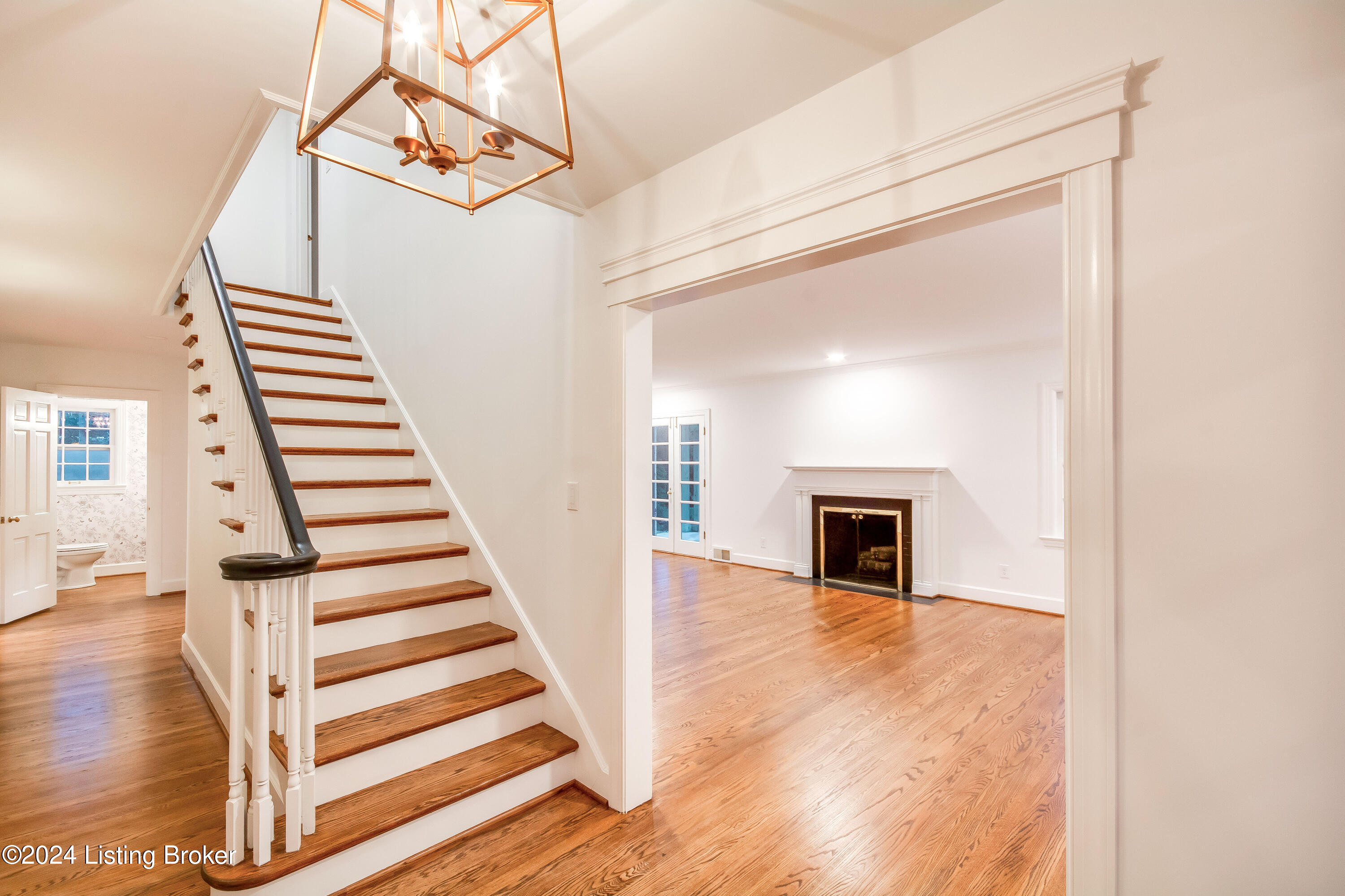 112 Sweetbriar Ln