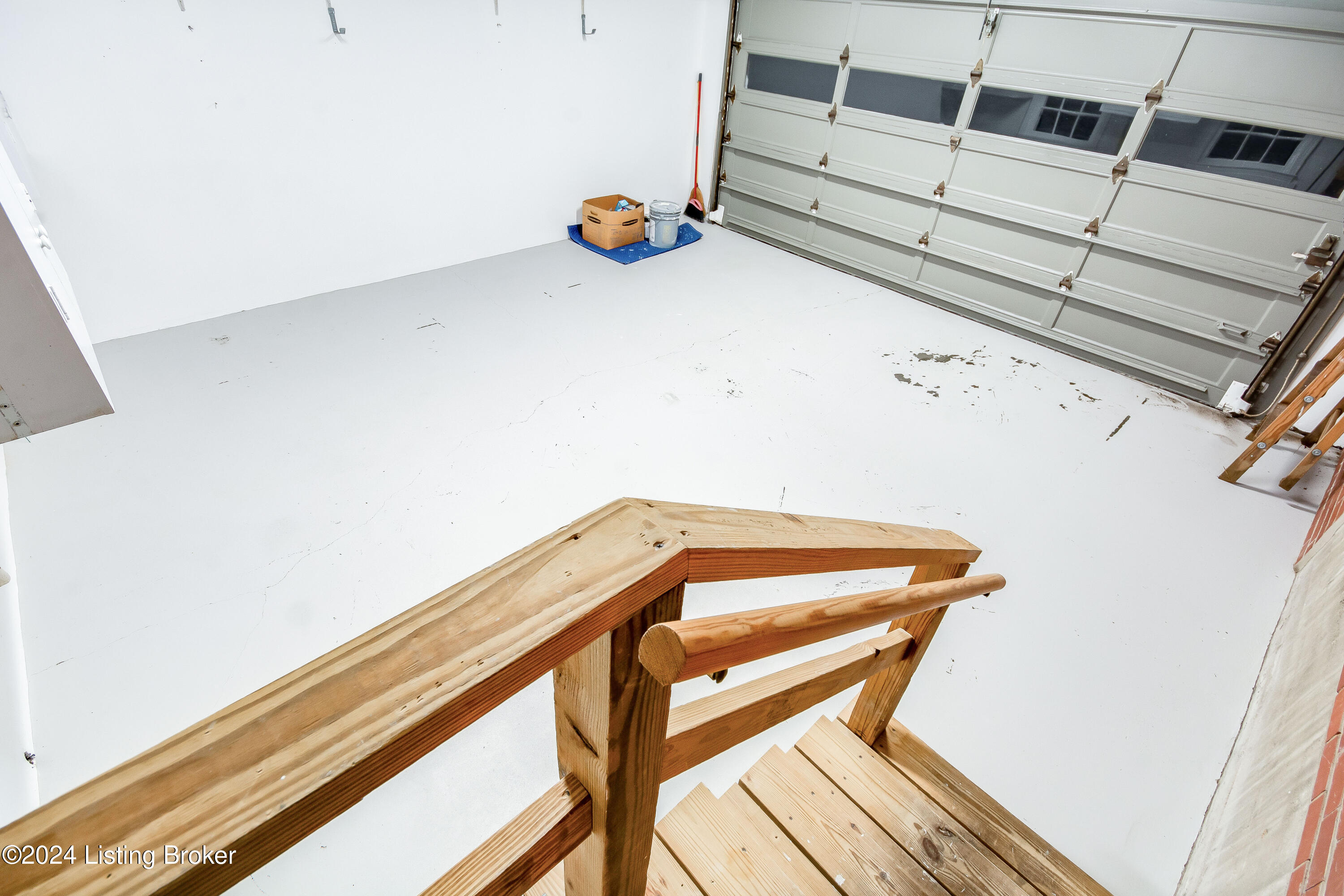 112 Sweetbriar Ln