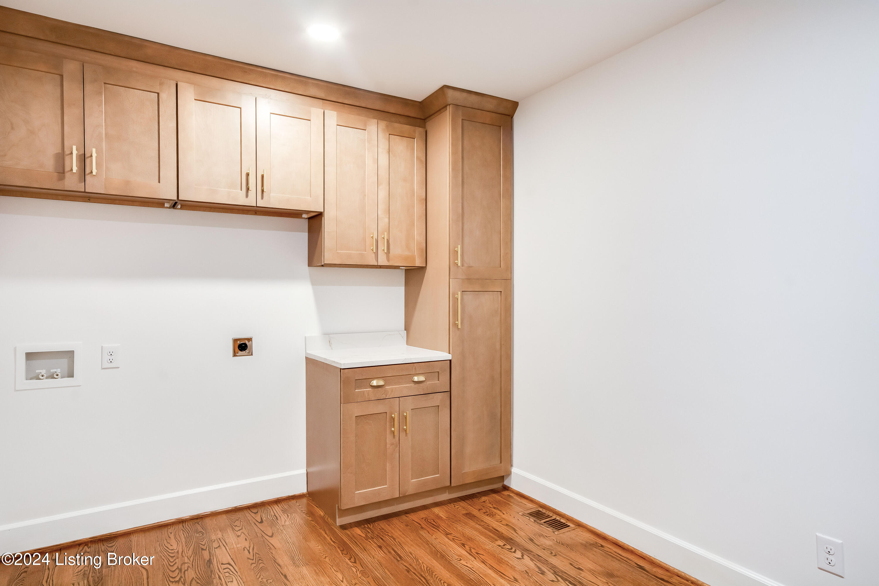 112 Sweetbriar Ln