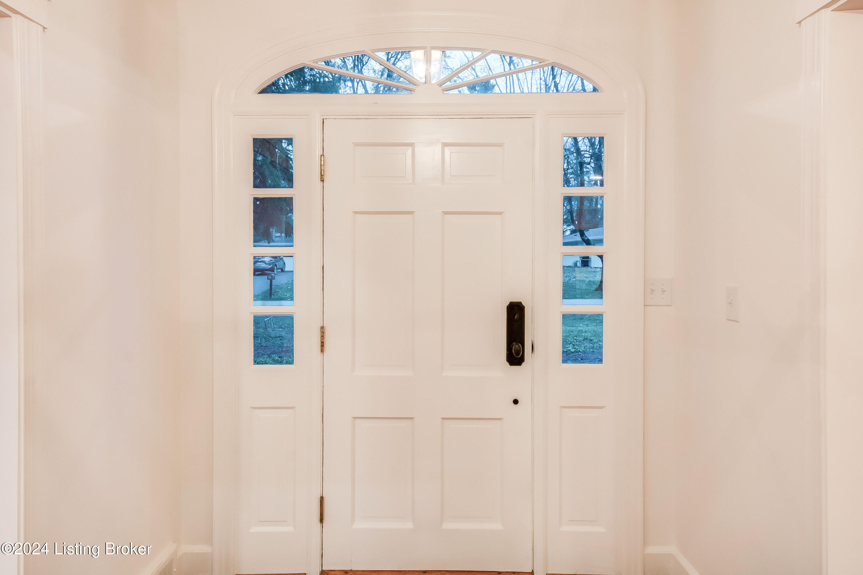 112 Sweetbriar Ln
