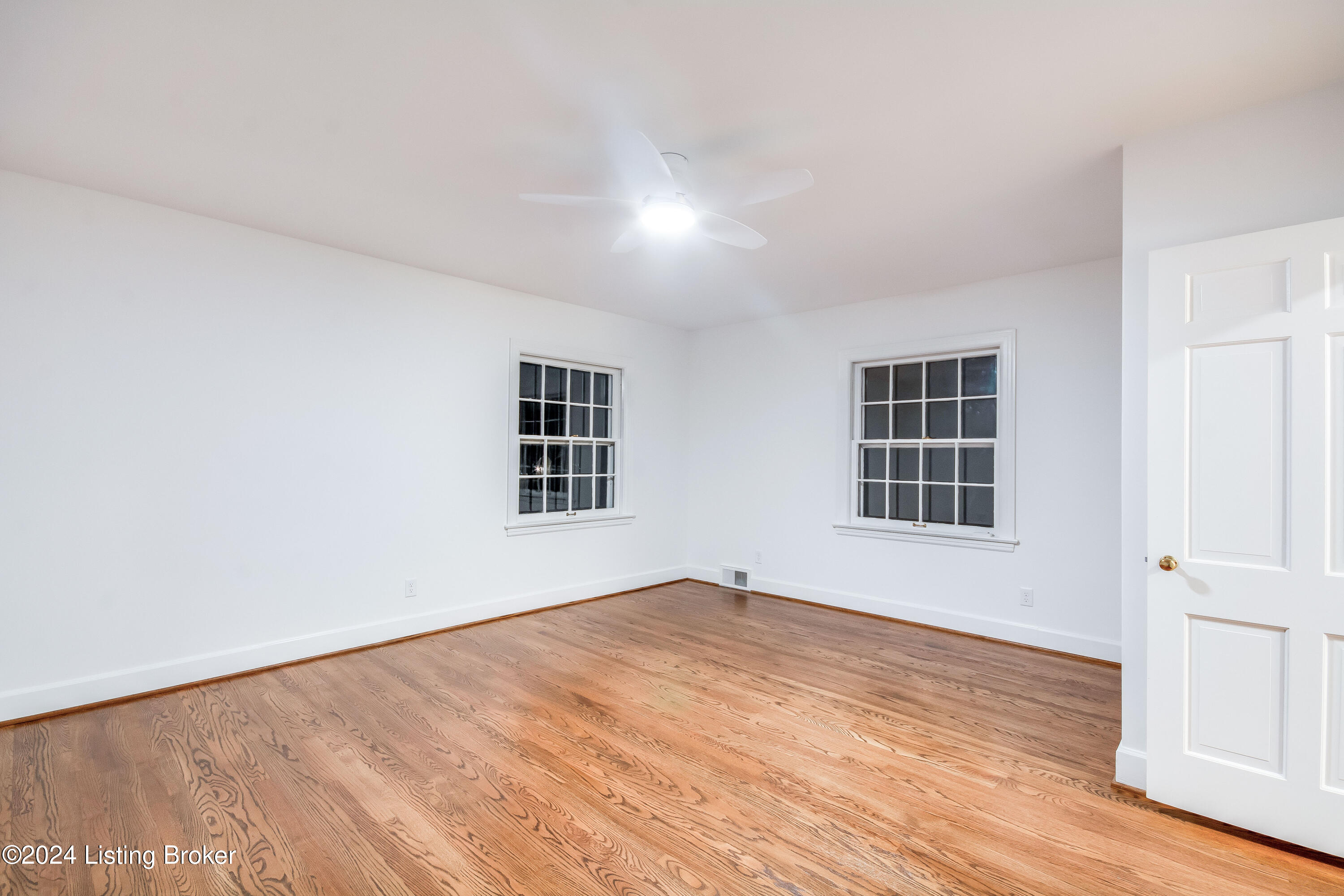 112 Sweetbriar Ln