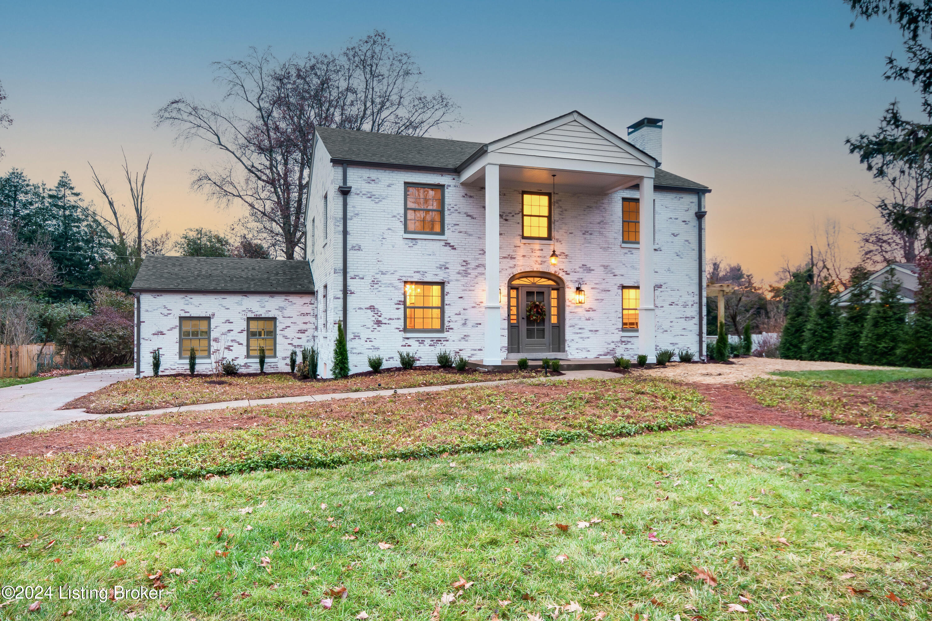 112 Sweetbriar Ln