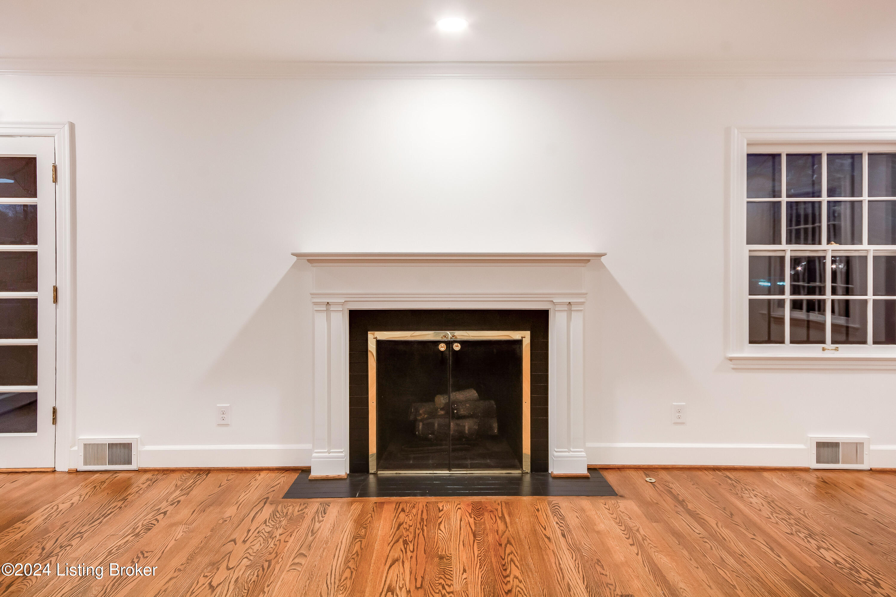 112 Sweetbriar Ln