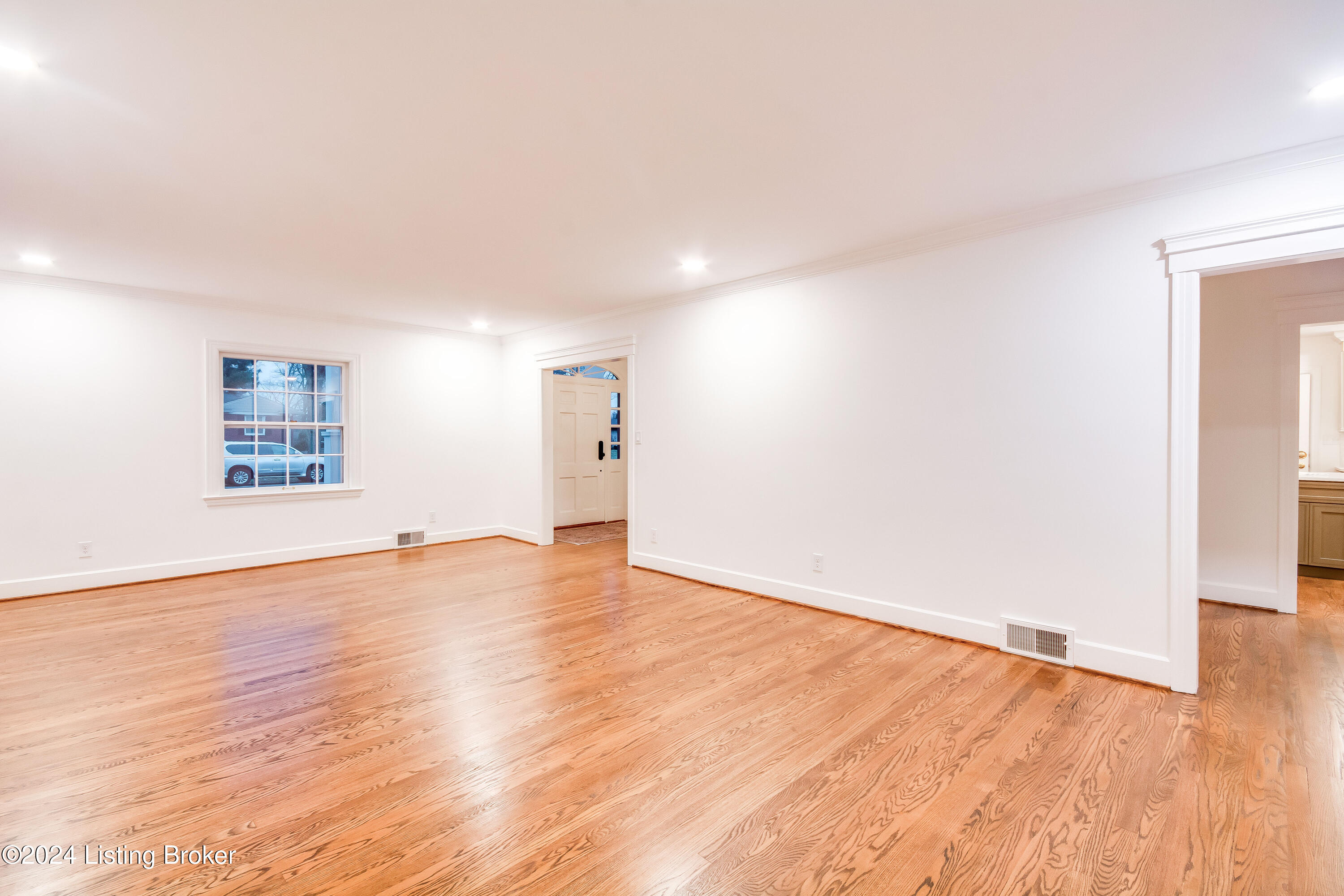 112 Sweetbriar Ln