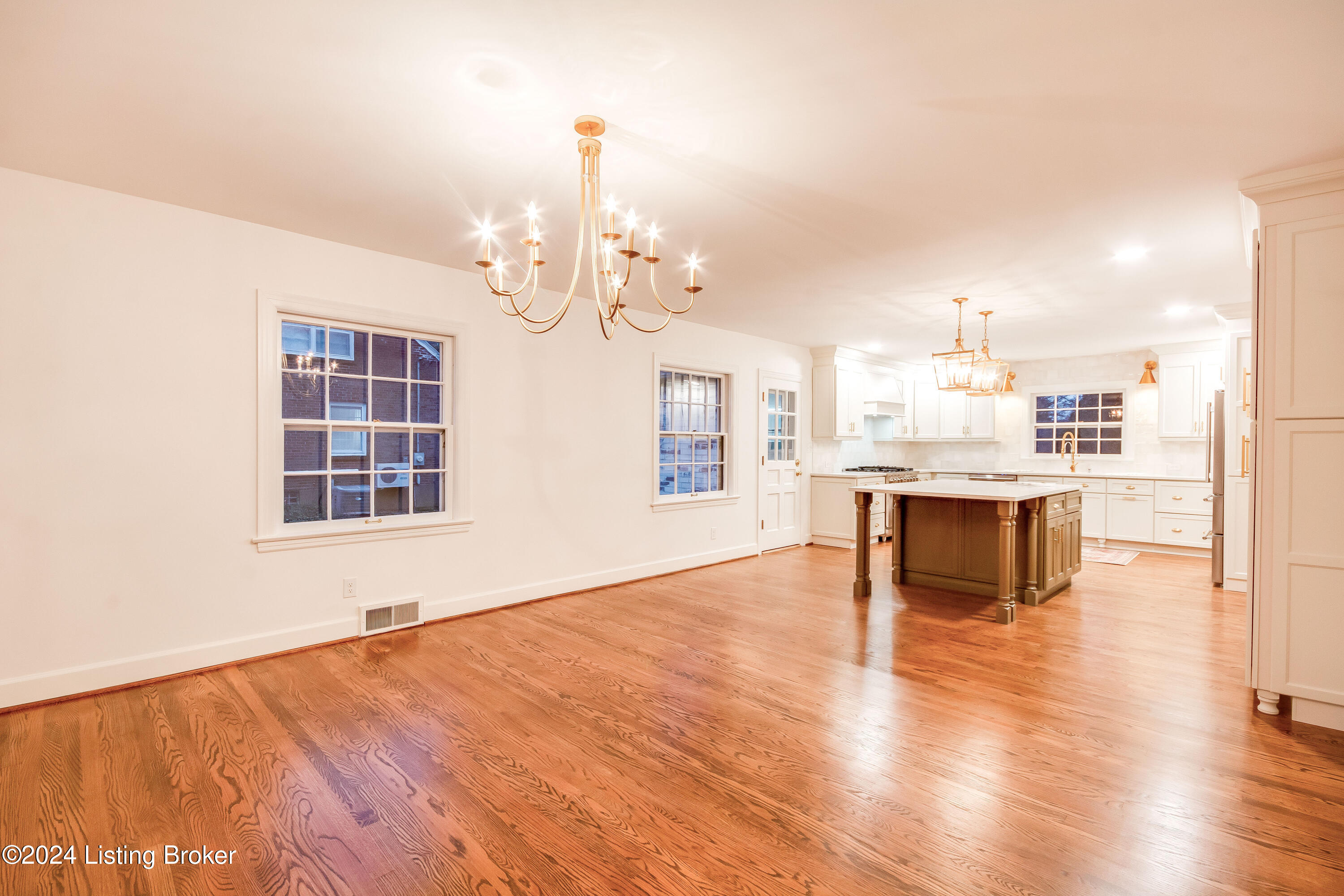 112 Sweetbriar Ln