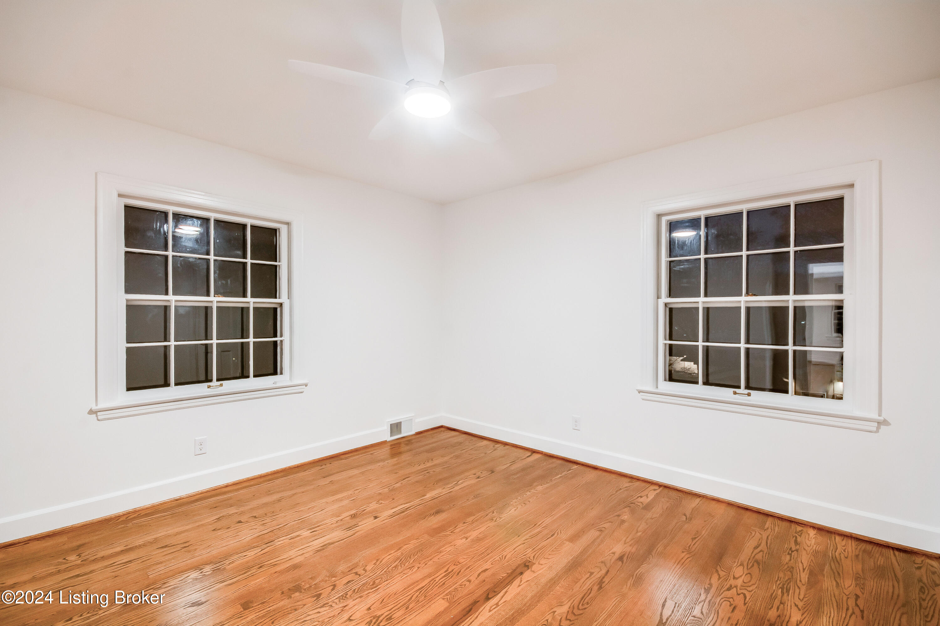112 Sweetbriar Ln