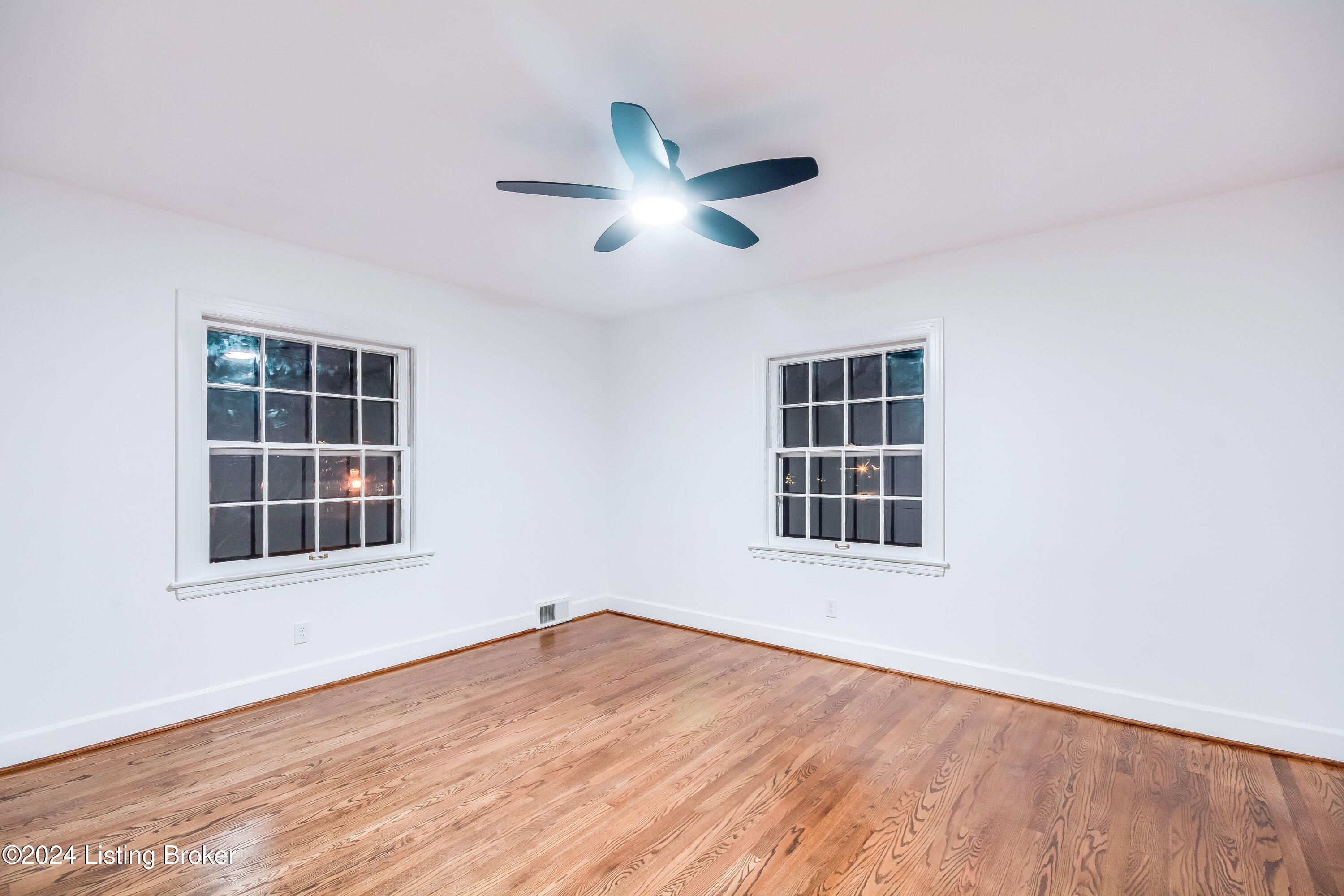 112 Sweetbriar Ln