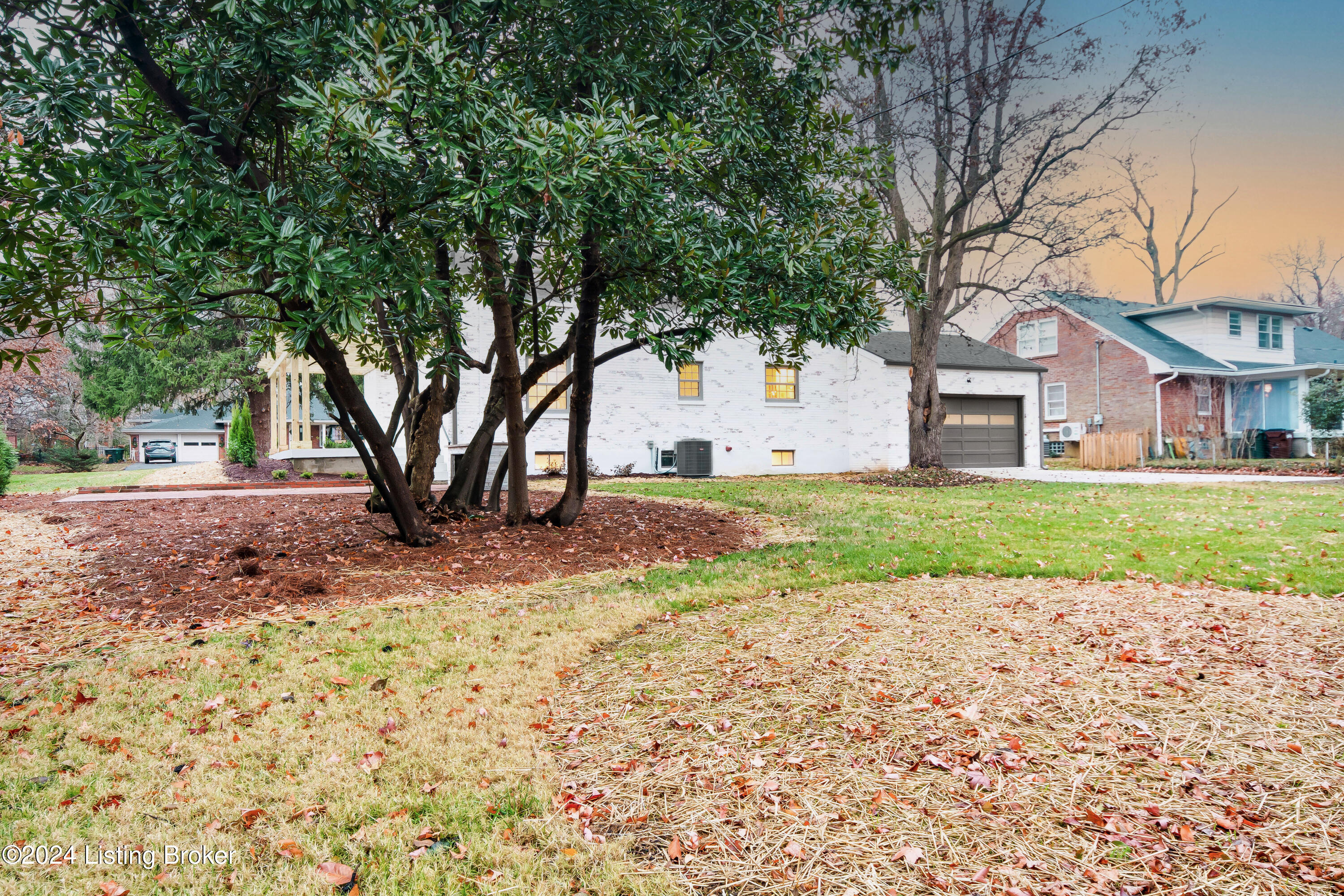 112 Sweetbriar Ln