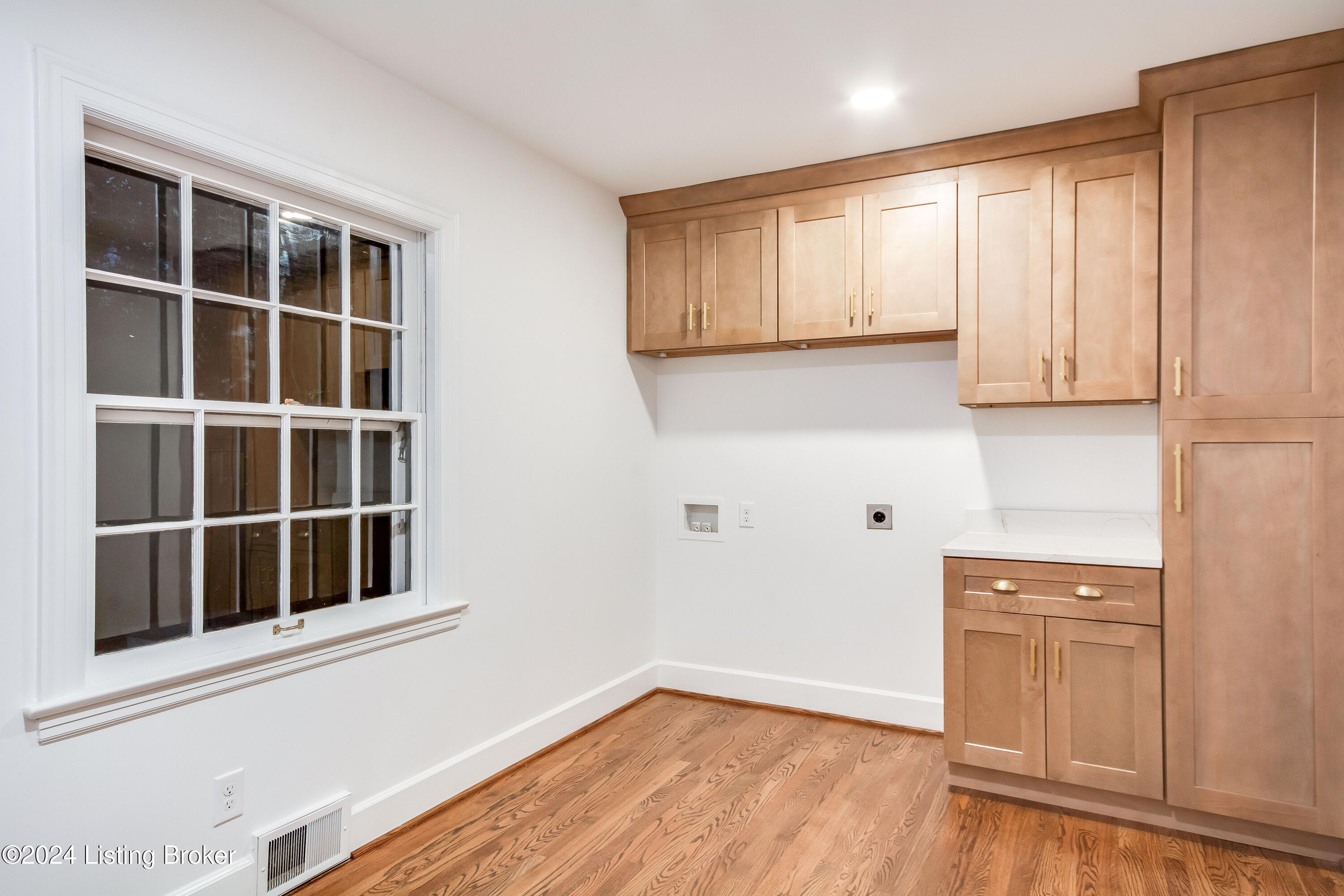 112 Sweetbriar Ln