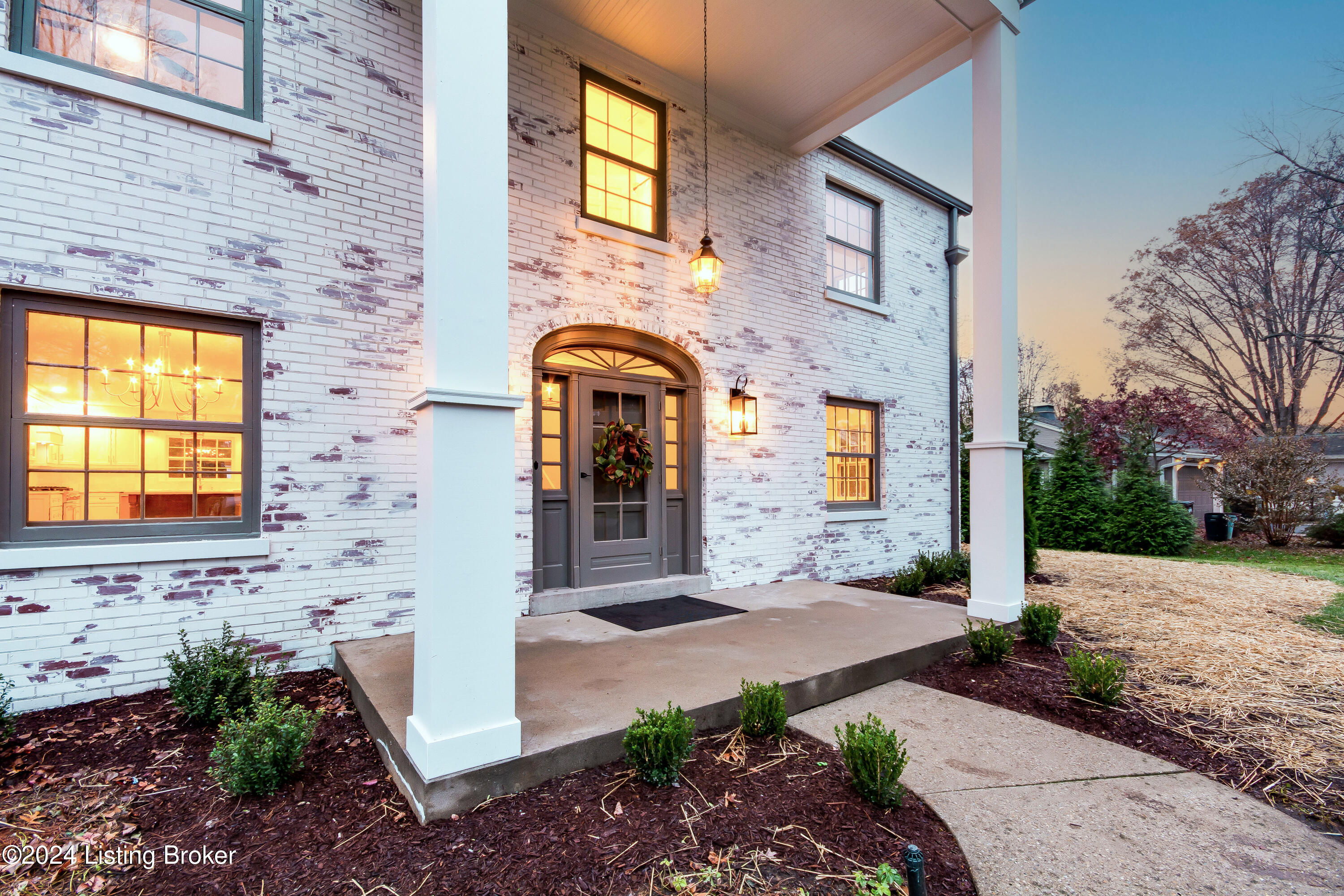 112 Sweetbriar Ln