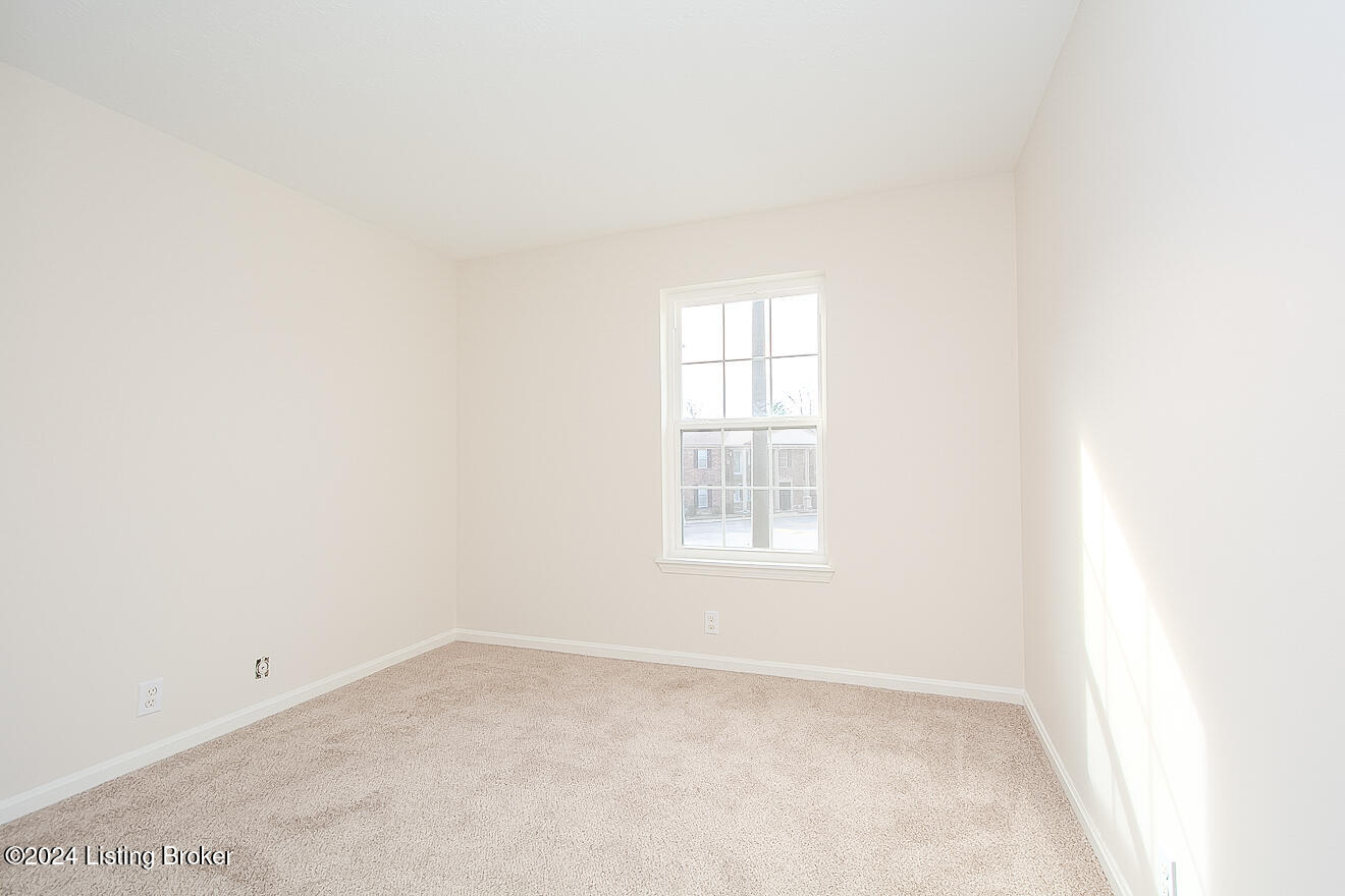 312 Logsdon Ct