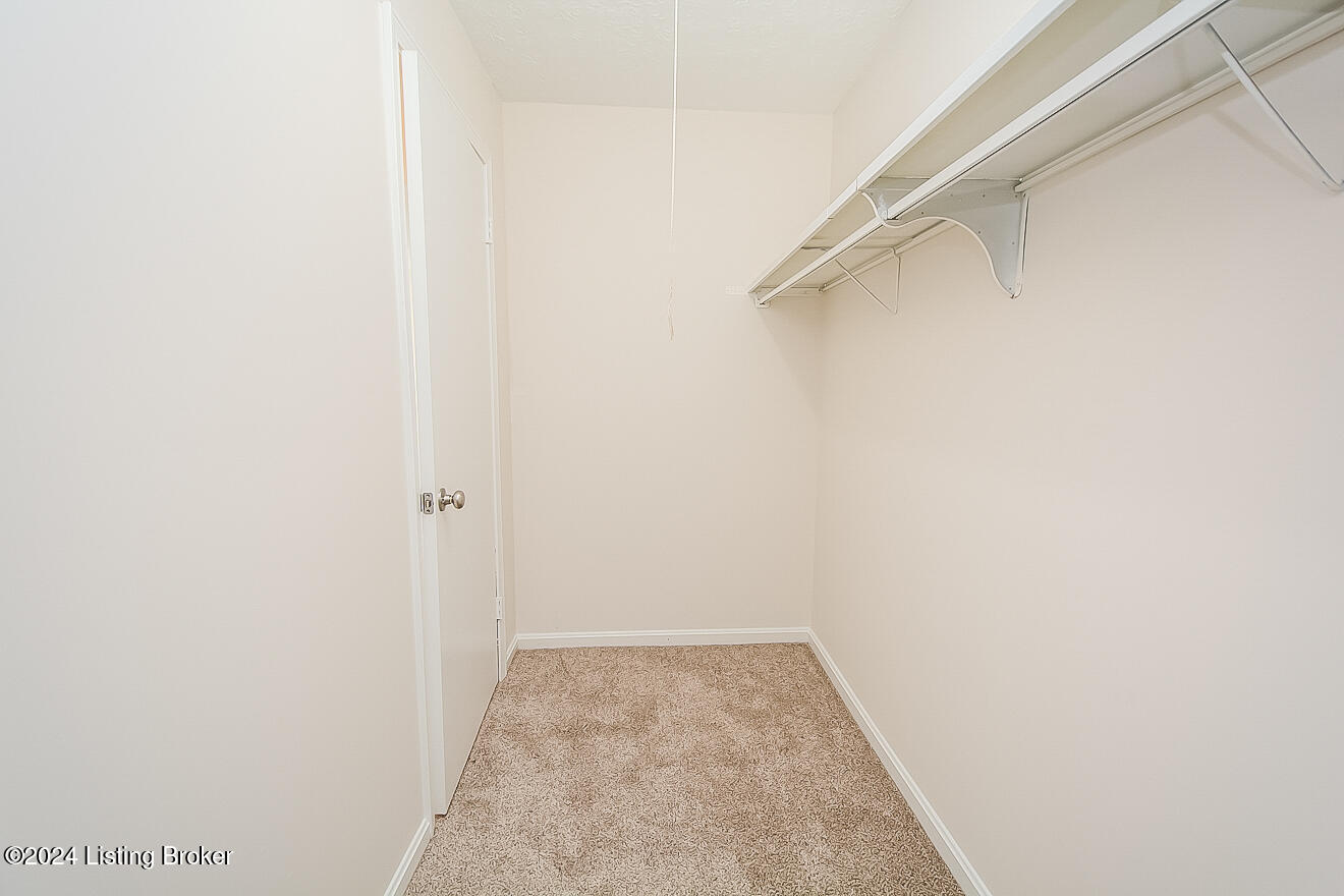 312 Logsdon Ct